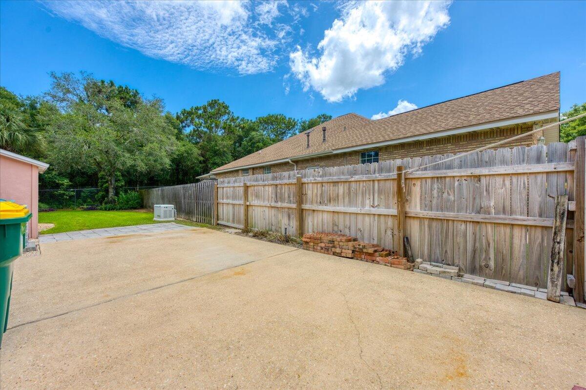 LONGWOOD PINES S/D - Residential