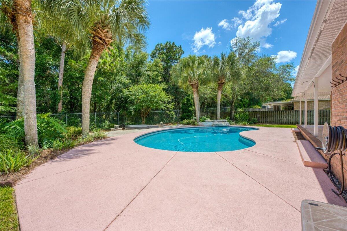 LONGWOOD PINES S/D - Residential