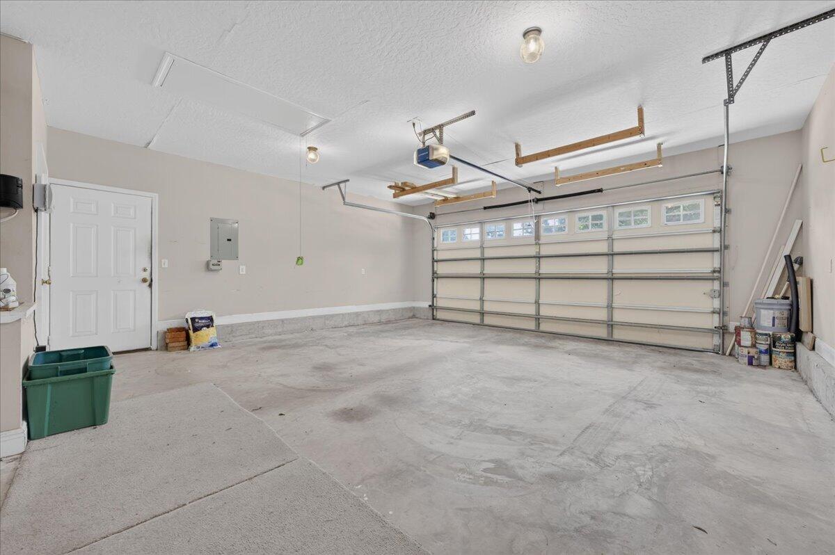 LONGWOOD PINES S/D - Residential