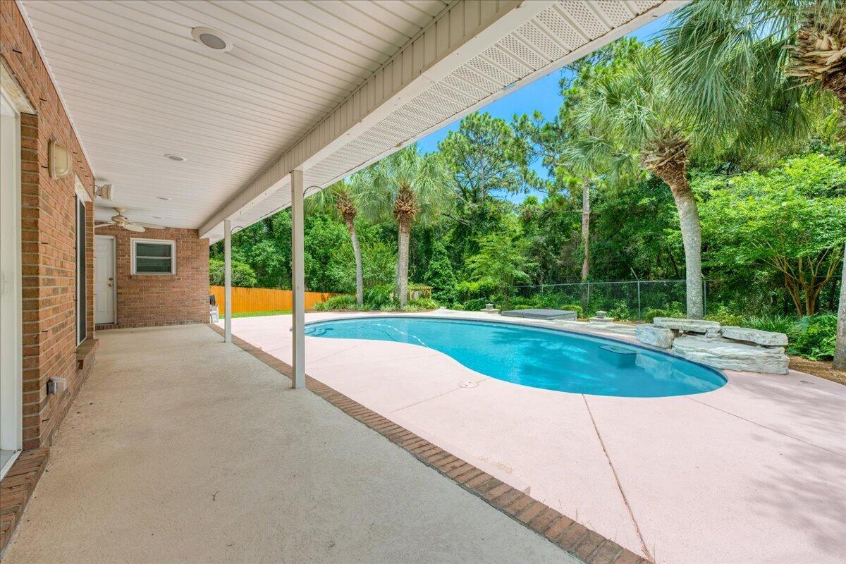 LONGWOOD PINES S/D - Residential