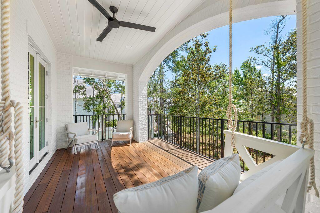 CHURCHILL OAKS - Residential