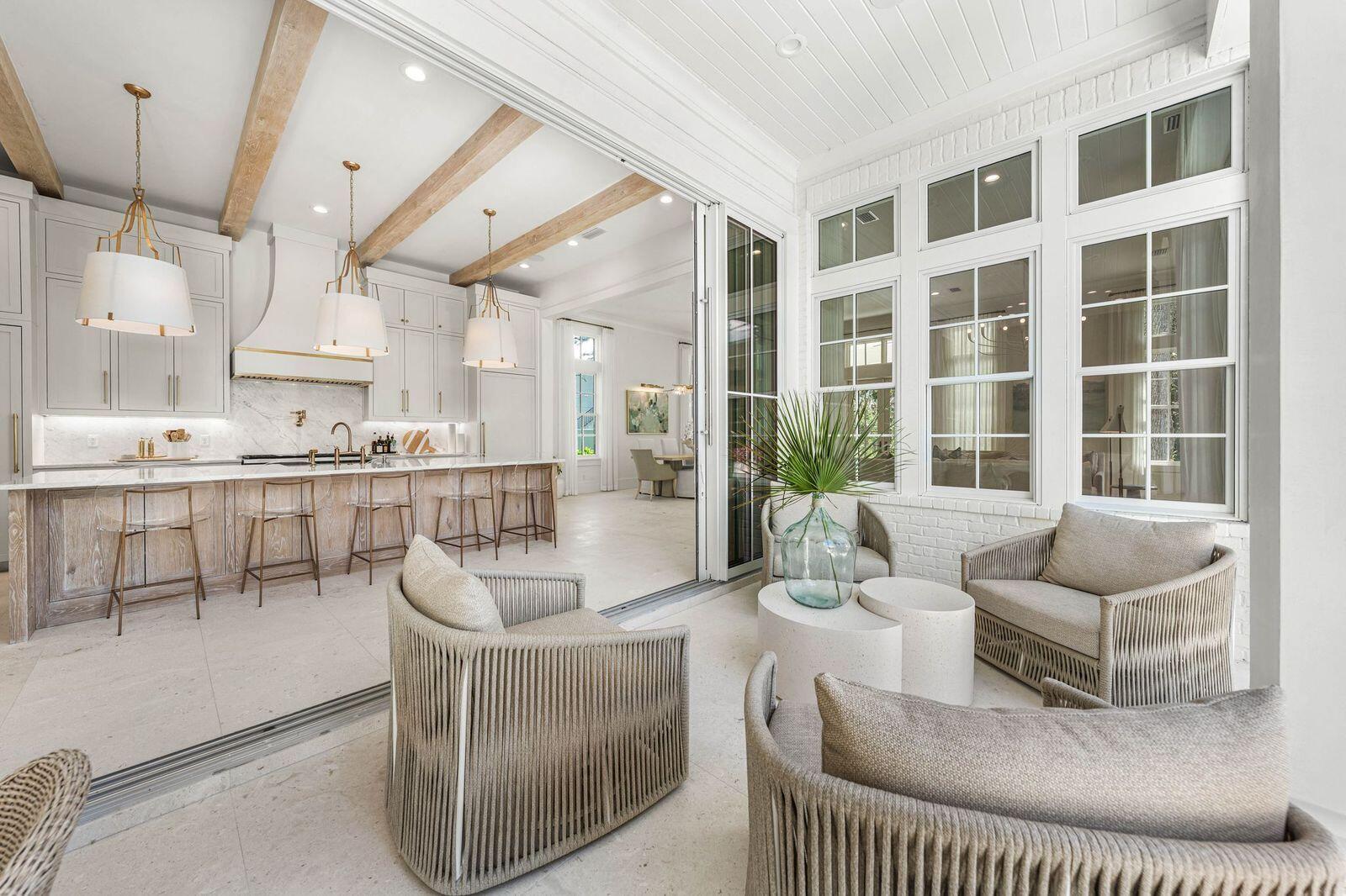 CHURCHILL OAKS - Residential
