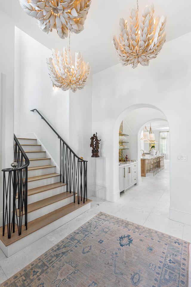 CHURCHILL OAKS - Residential