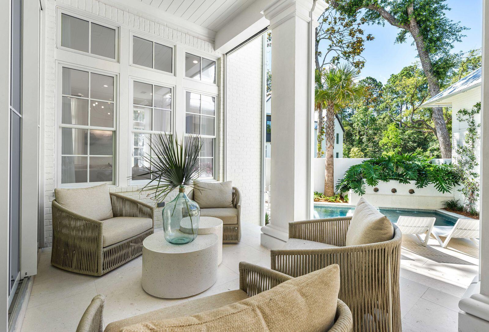 CHURCHILL OAKS - Residential