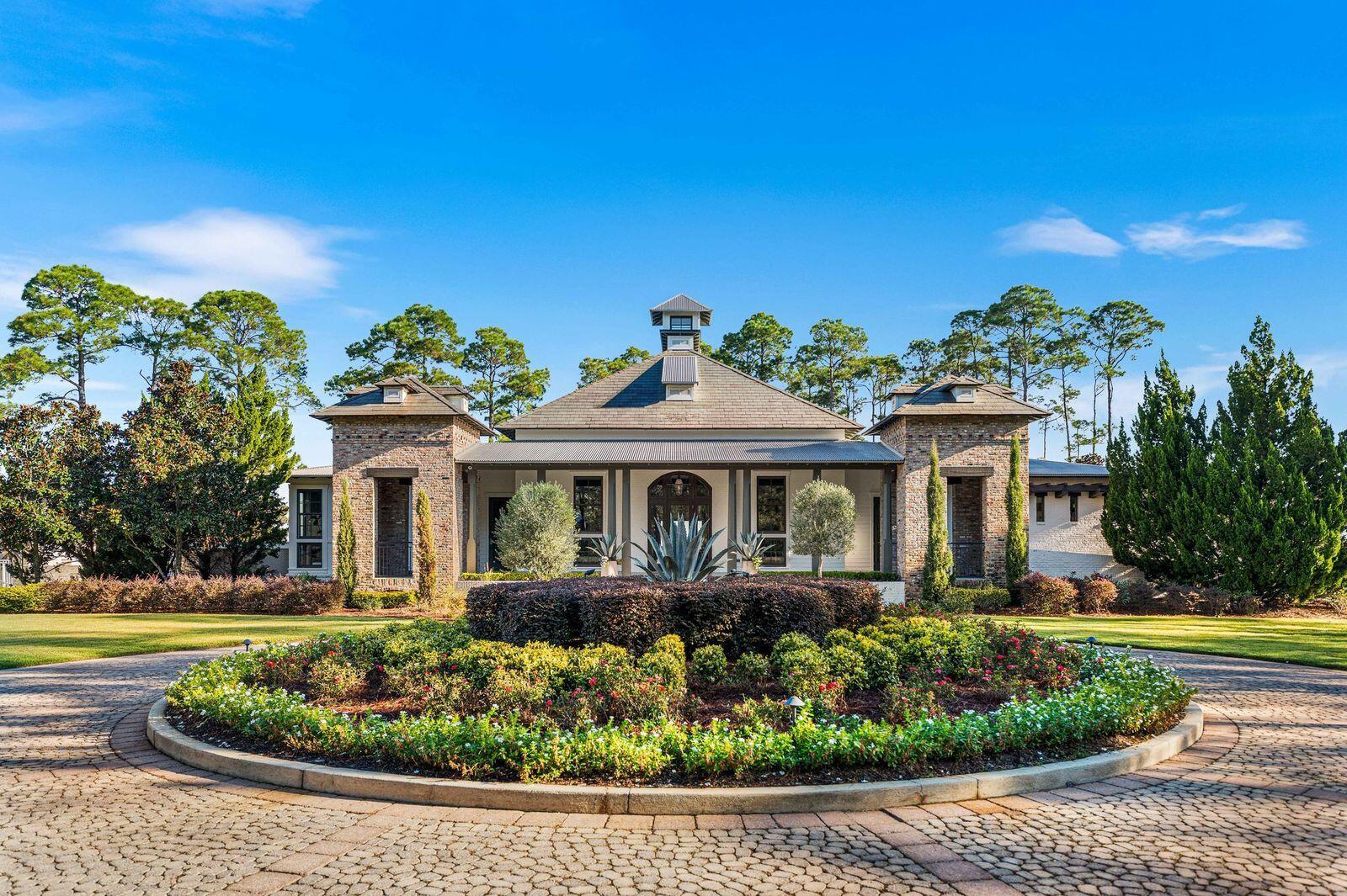 CHURCHILL OAKS - Residential