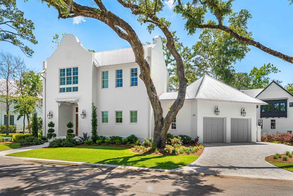 CHURCHILL OAKS - Residential