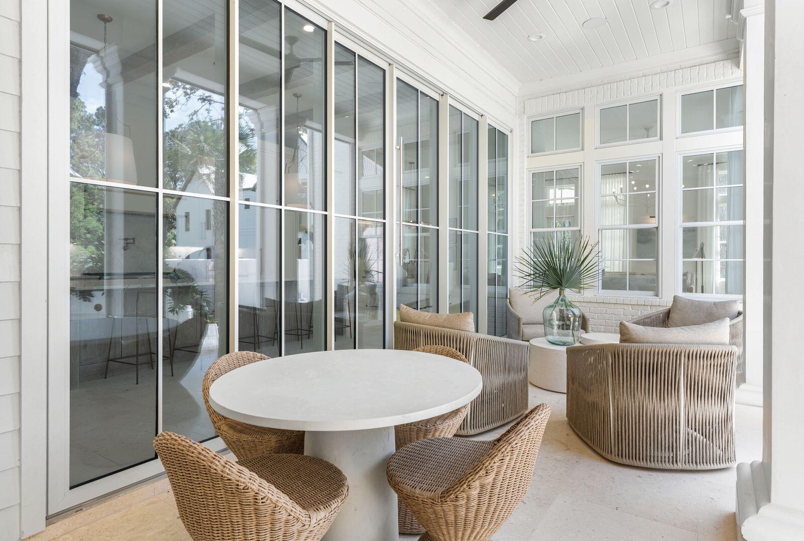 CHURCHILL OAKS - Residential