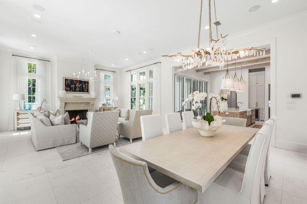 CHURCHILL OAKS - Residential