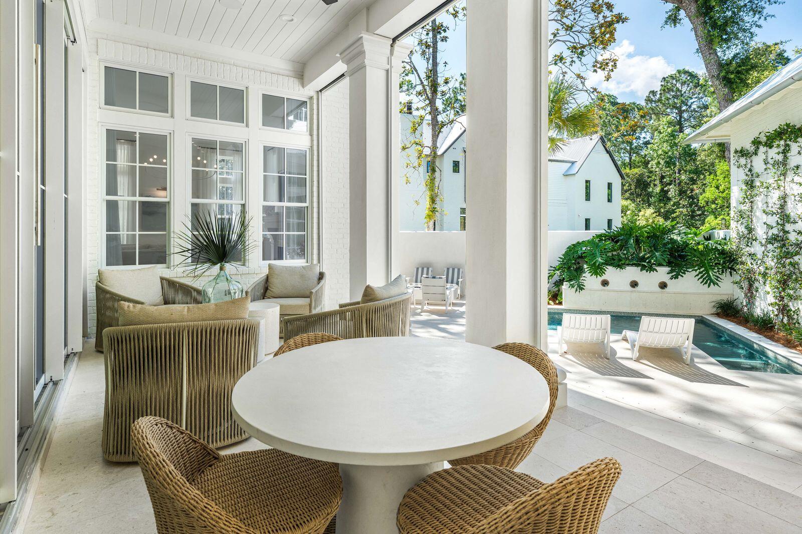 CHURCHILL OAKS - Residential