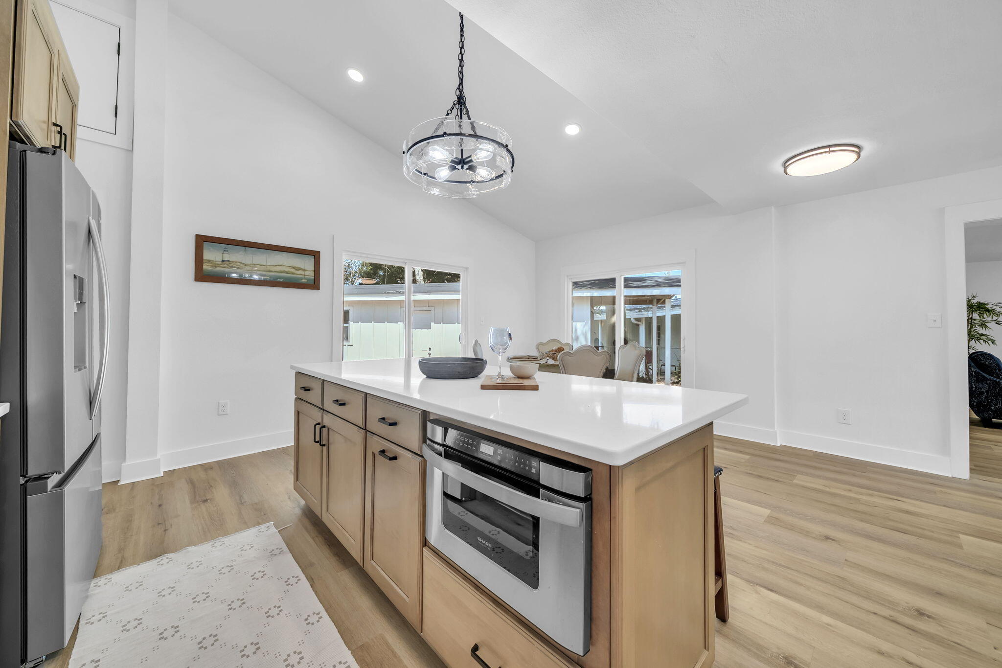 ELLIOTTS POINT 8TH ADDN - Residential