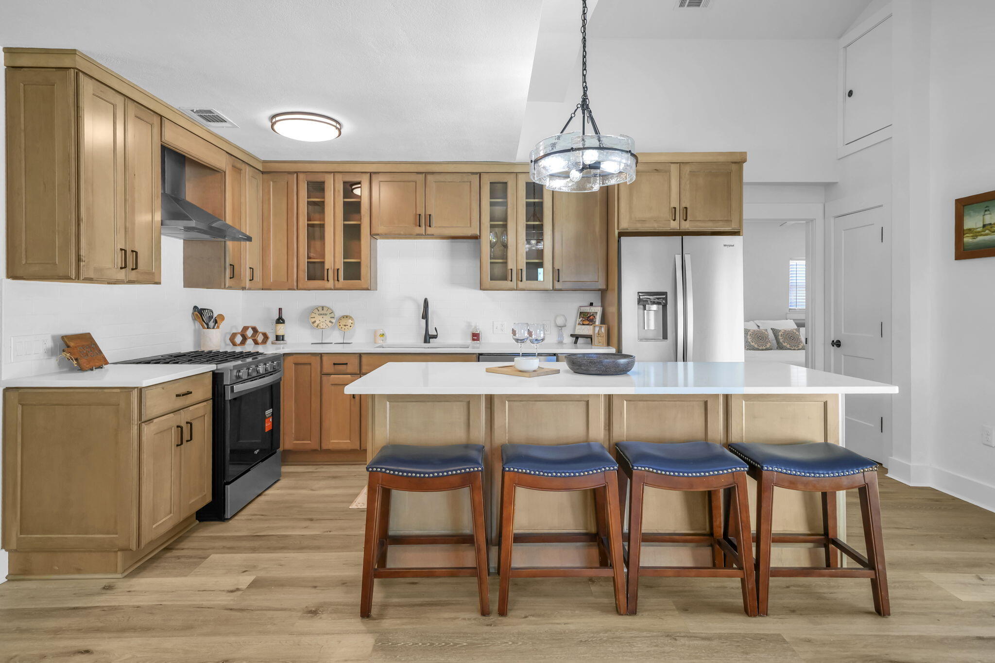 ELLIOTTS POINT 8TH ADDN - Residential