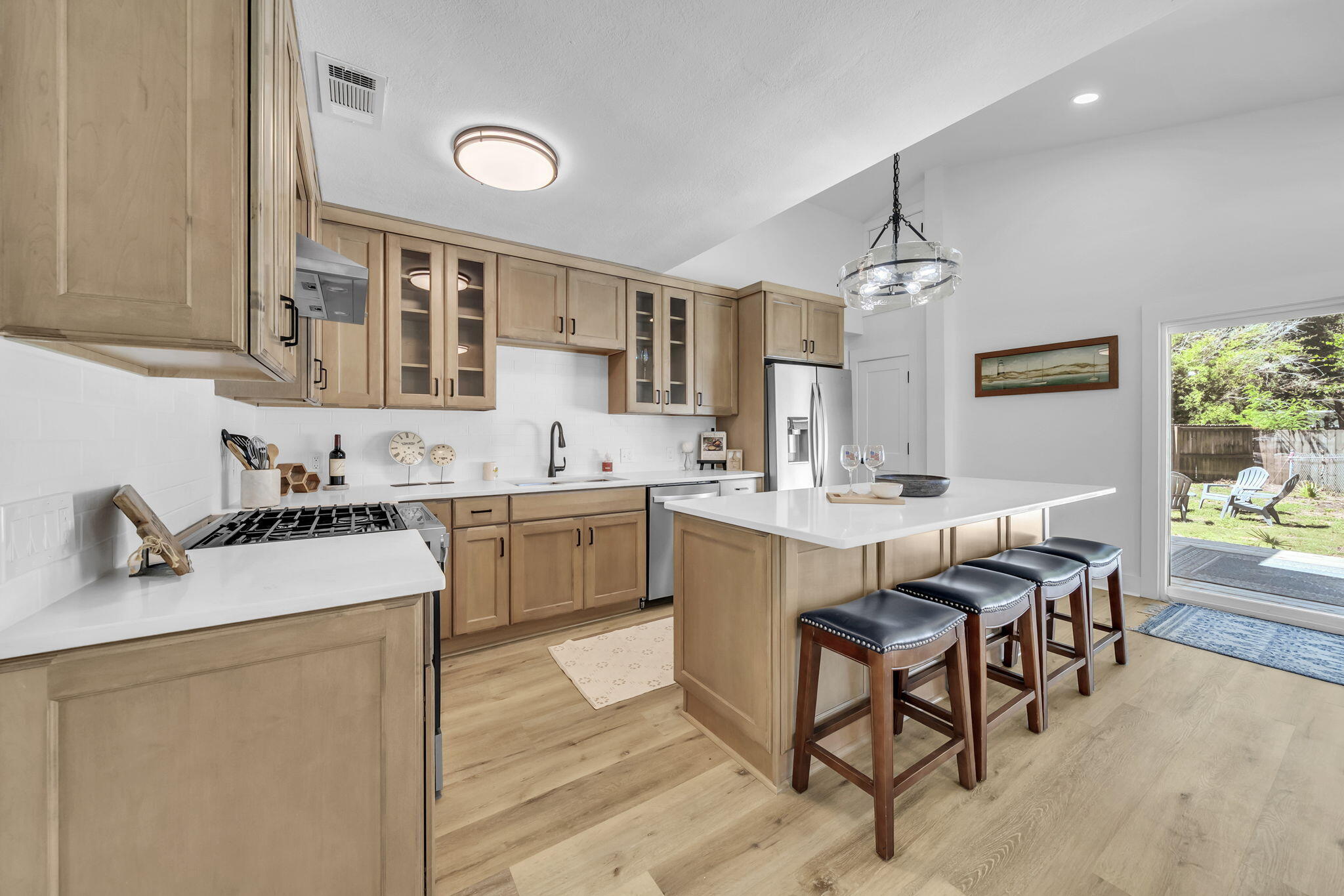 ELLIOTTS POINT 8TH ADDN - Residential