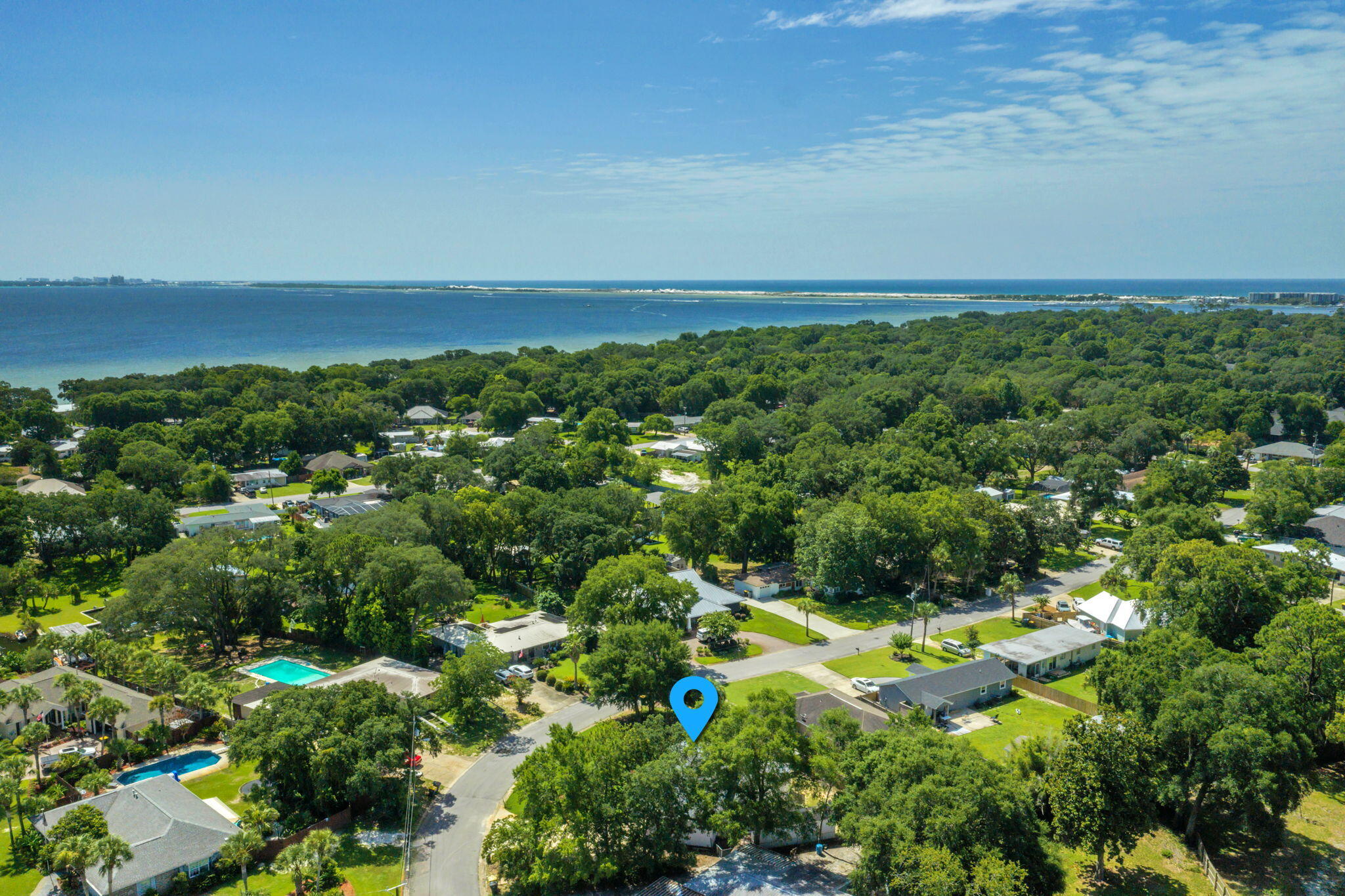 ELLIOTTS POINT 8TH ADDN - Residential