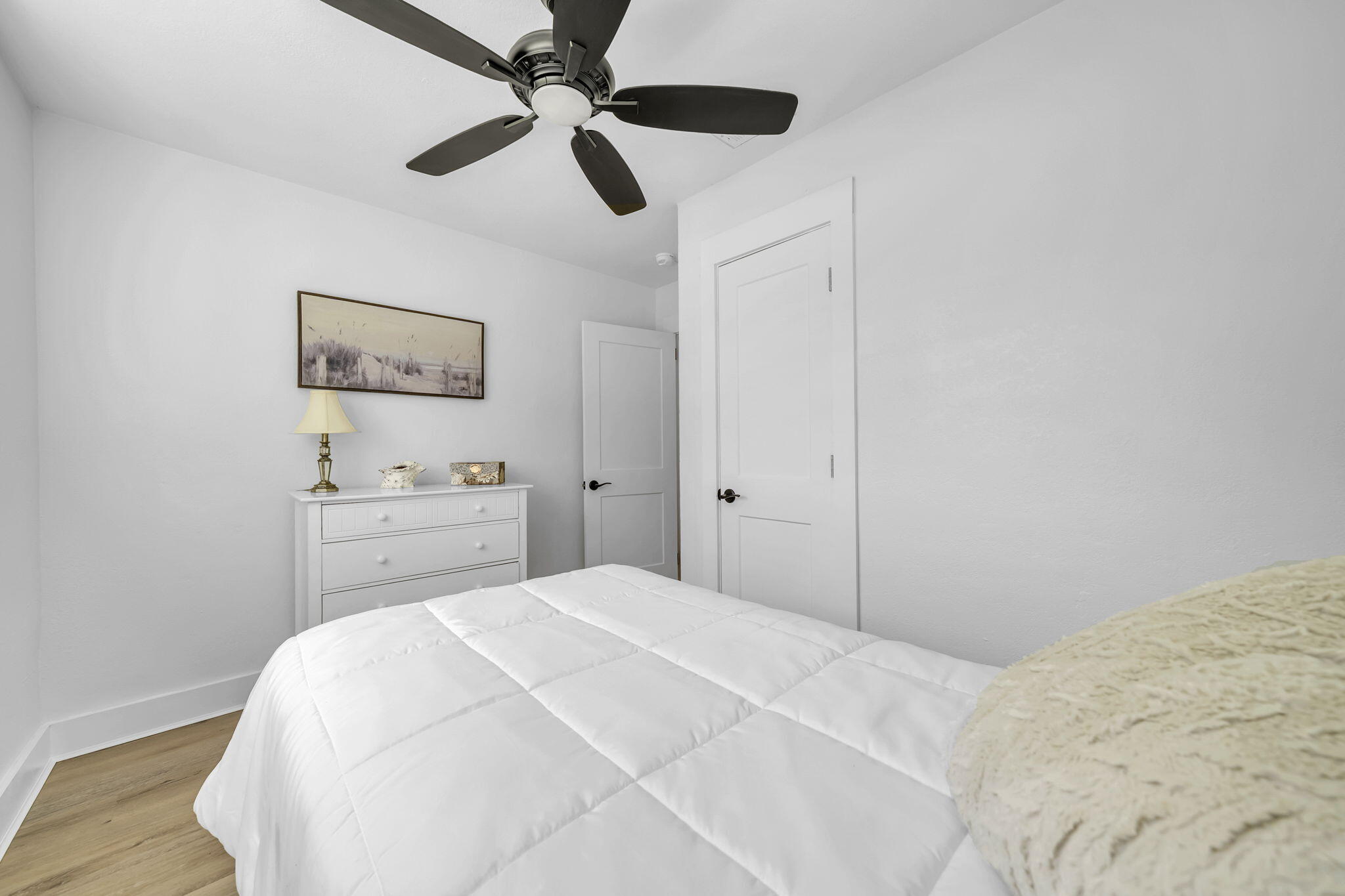 ELLIOTTS POINT 8TH ADDN - Residential