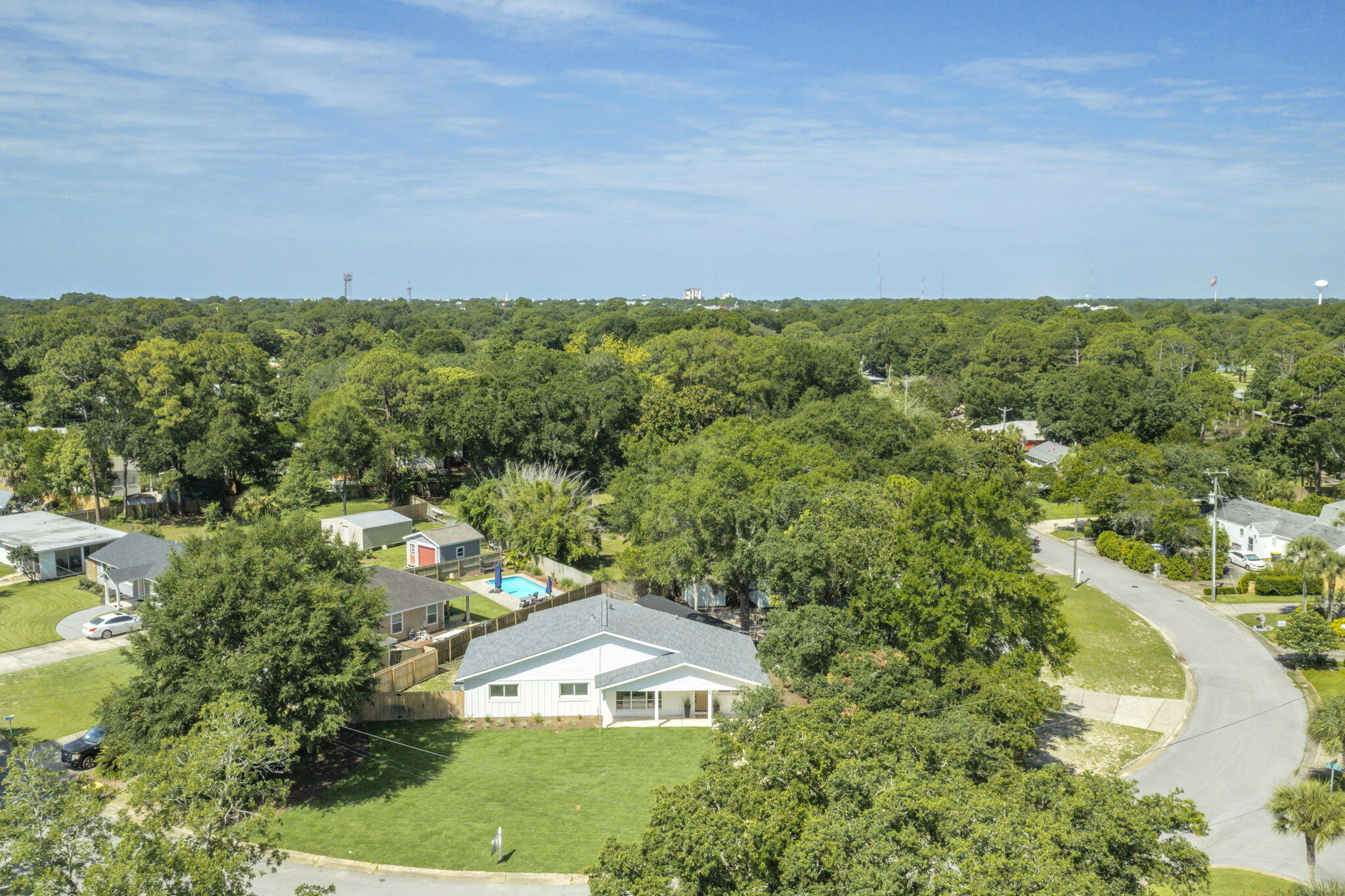 ELLIOTTS POINT 8TH ADDN - Residential