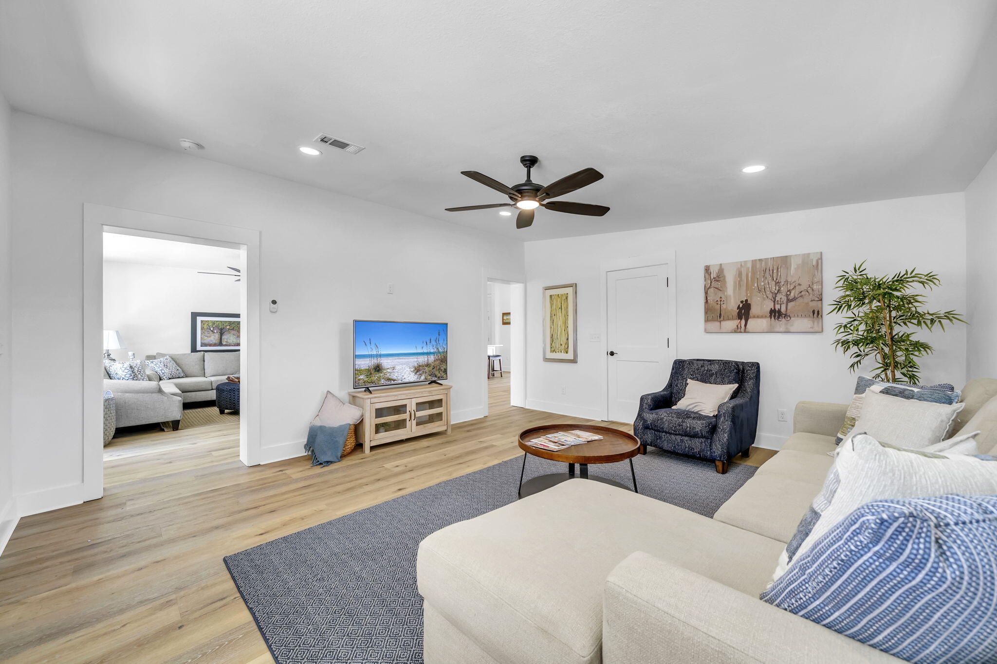 ELLIOTTS POINT 8TH ADDN - Residential