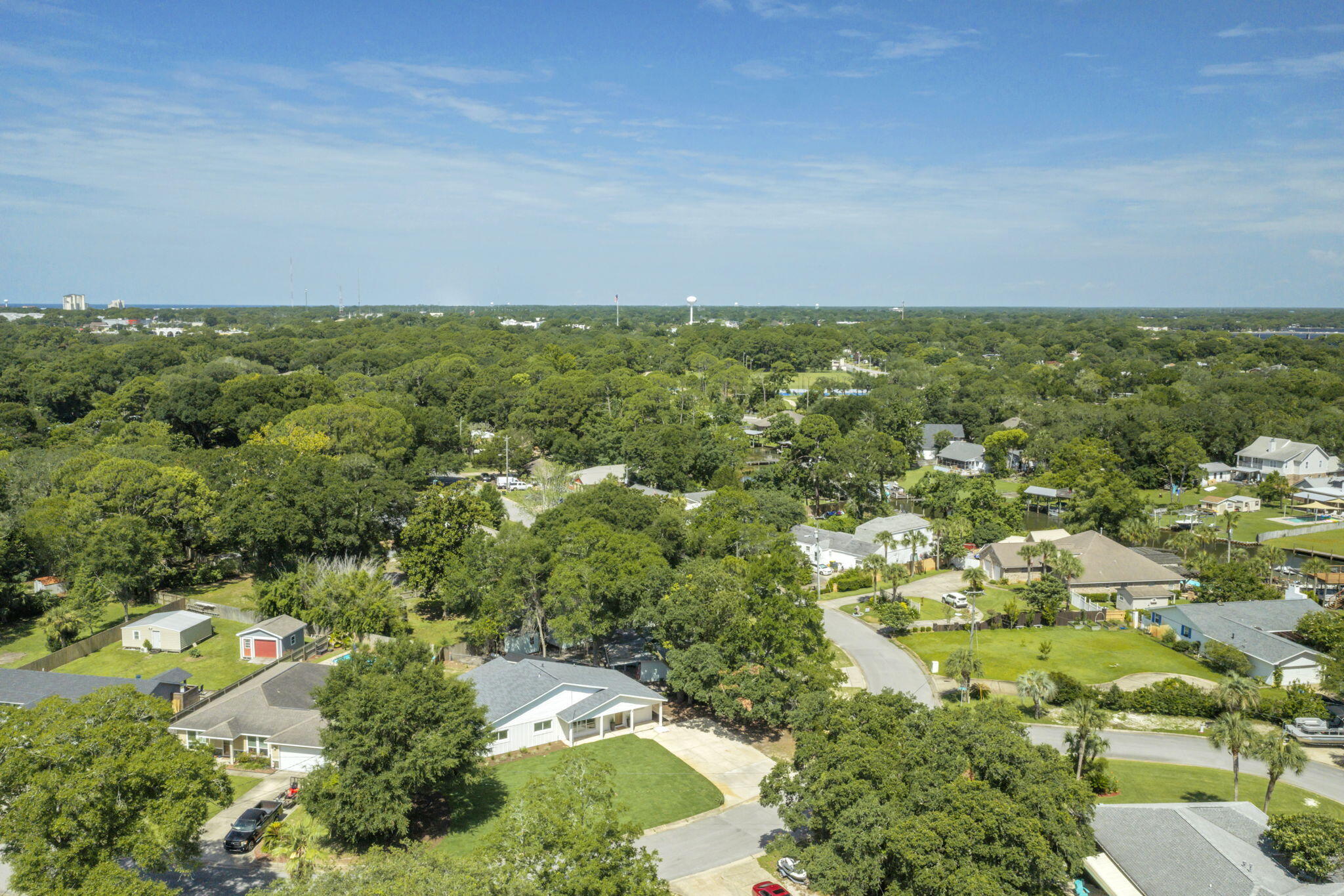 ELLIOTTS POINT 8TH ADDN - Residential