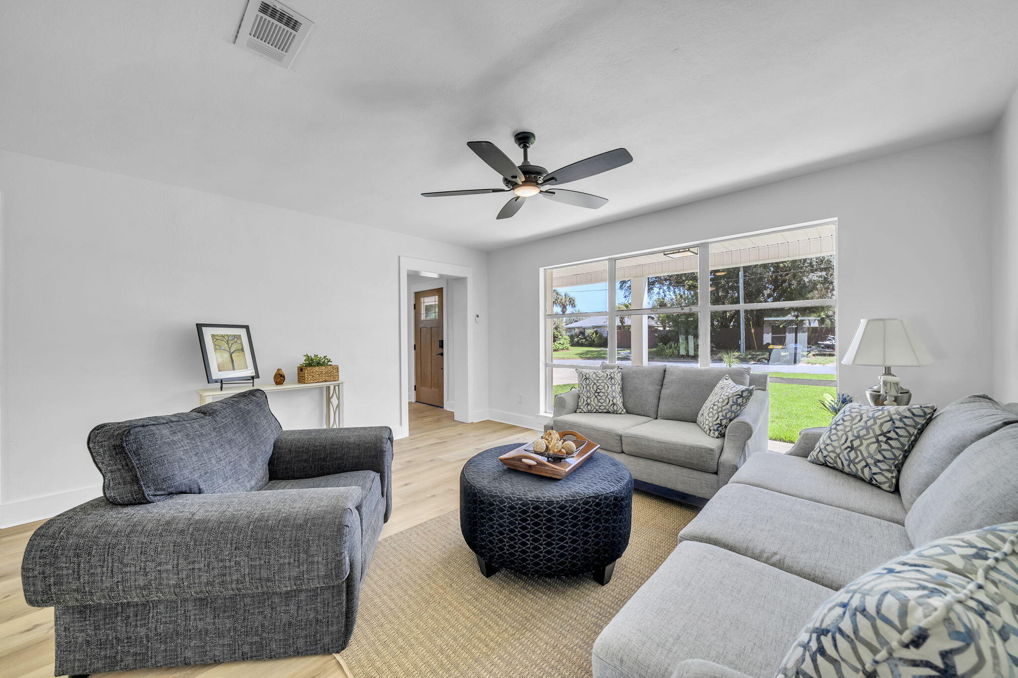 ELLIOTTS POINT 8TH ADDN - Residential