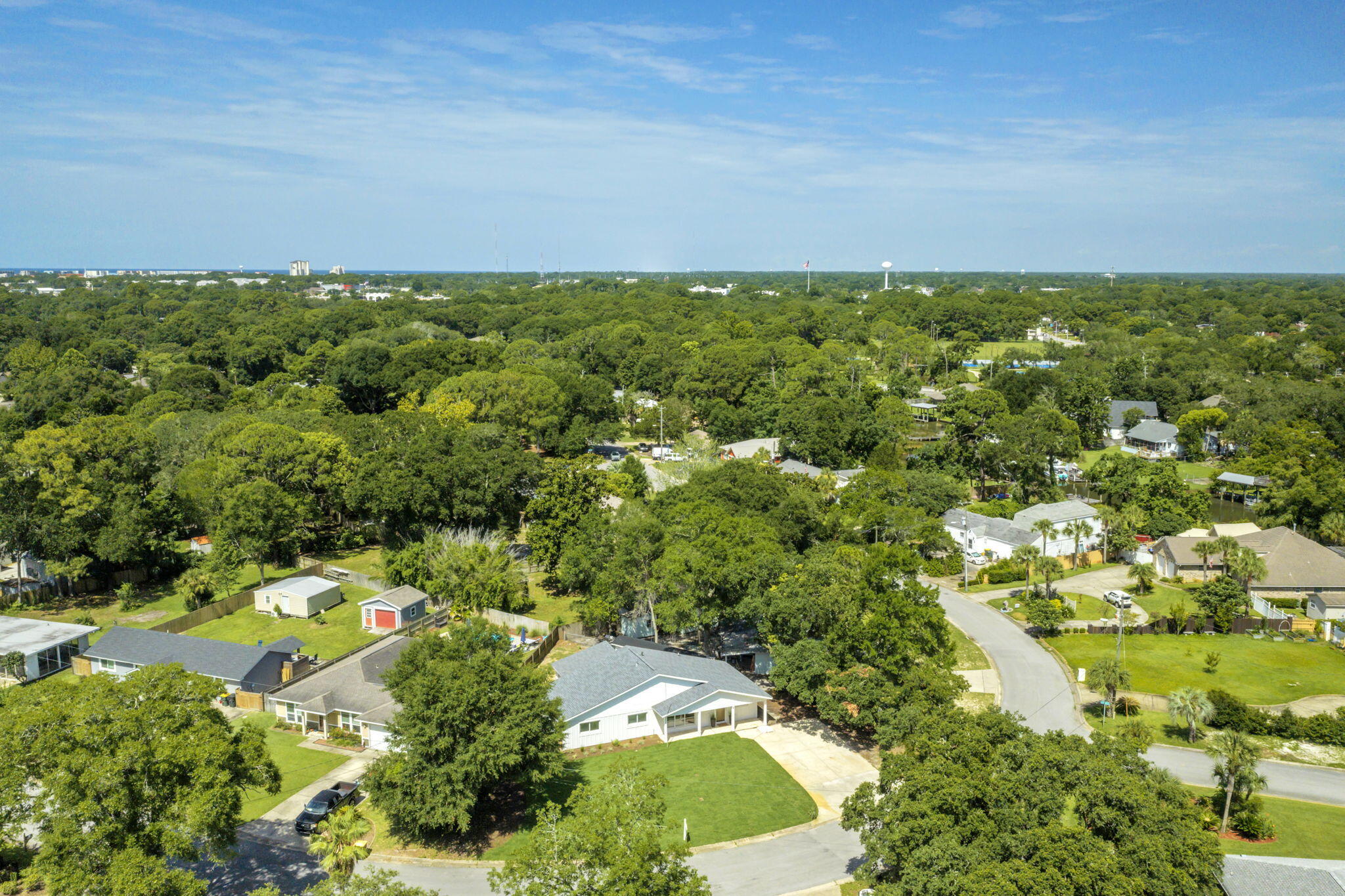 ELLIOTTS POINT 8TH ADDN - Residential