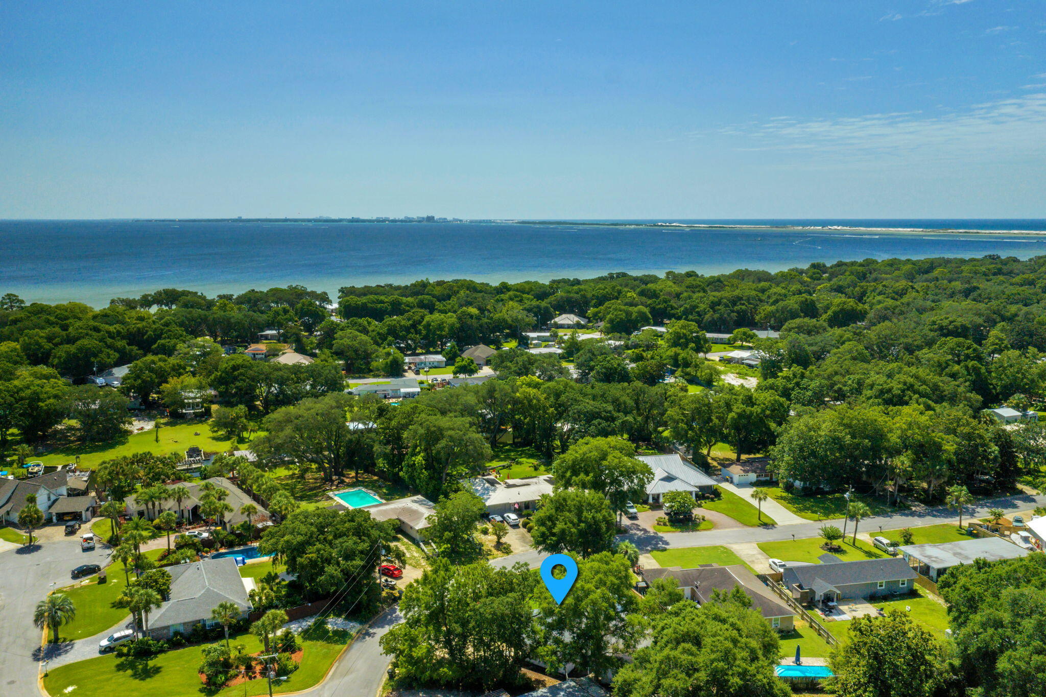 ELLIOTTS POINT 8TH ADDN - Residential