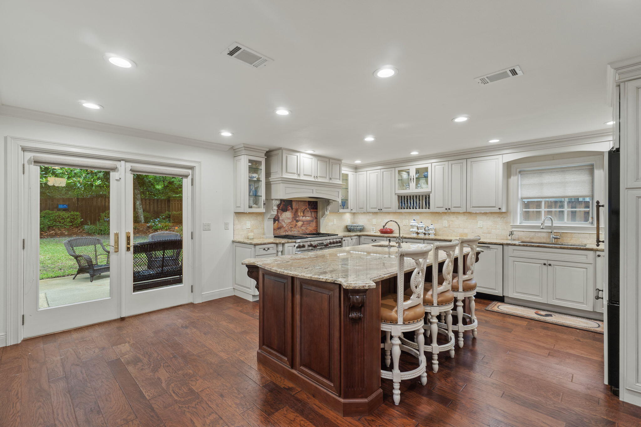 LIVE OAK SHORES - Residential