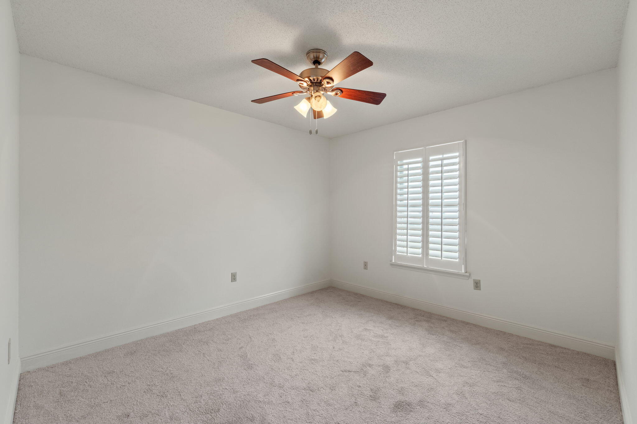 LIVE OAK SHORES - Residential