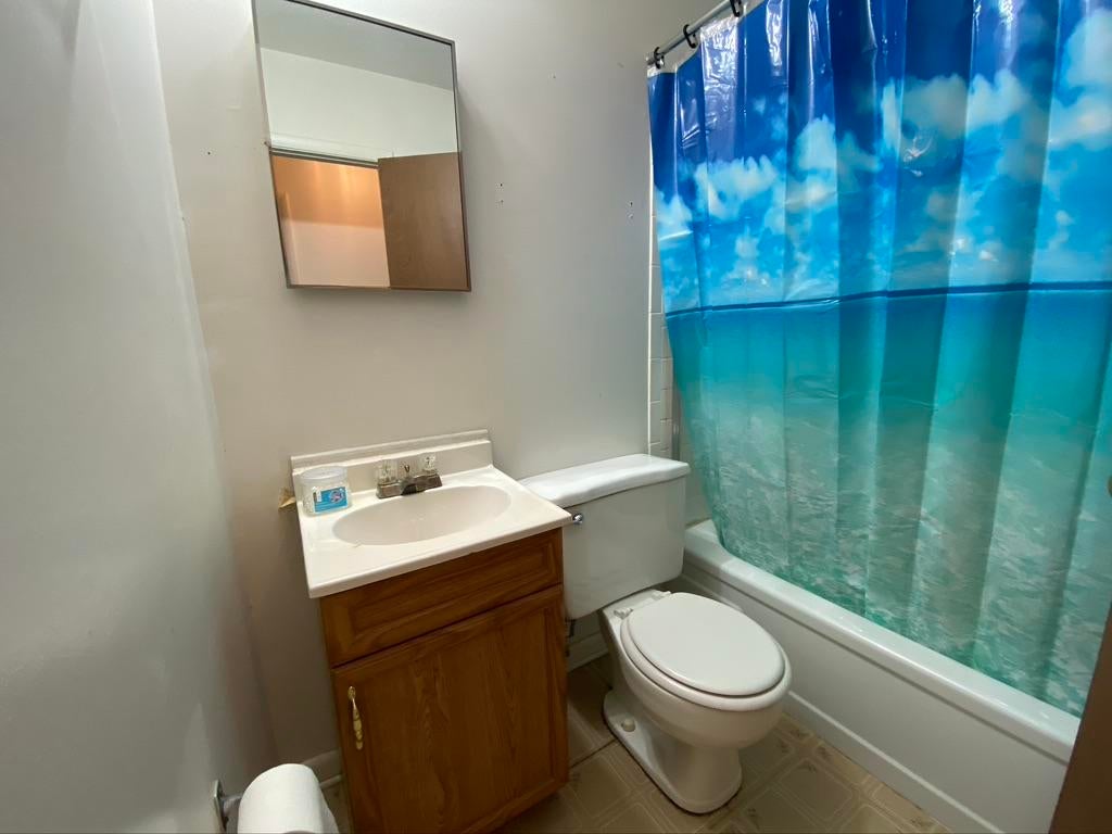 ADAMS POWELL - Residential Lease
