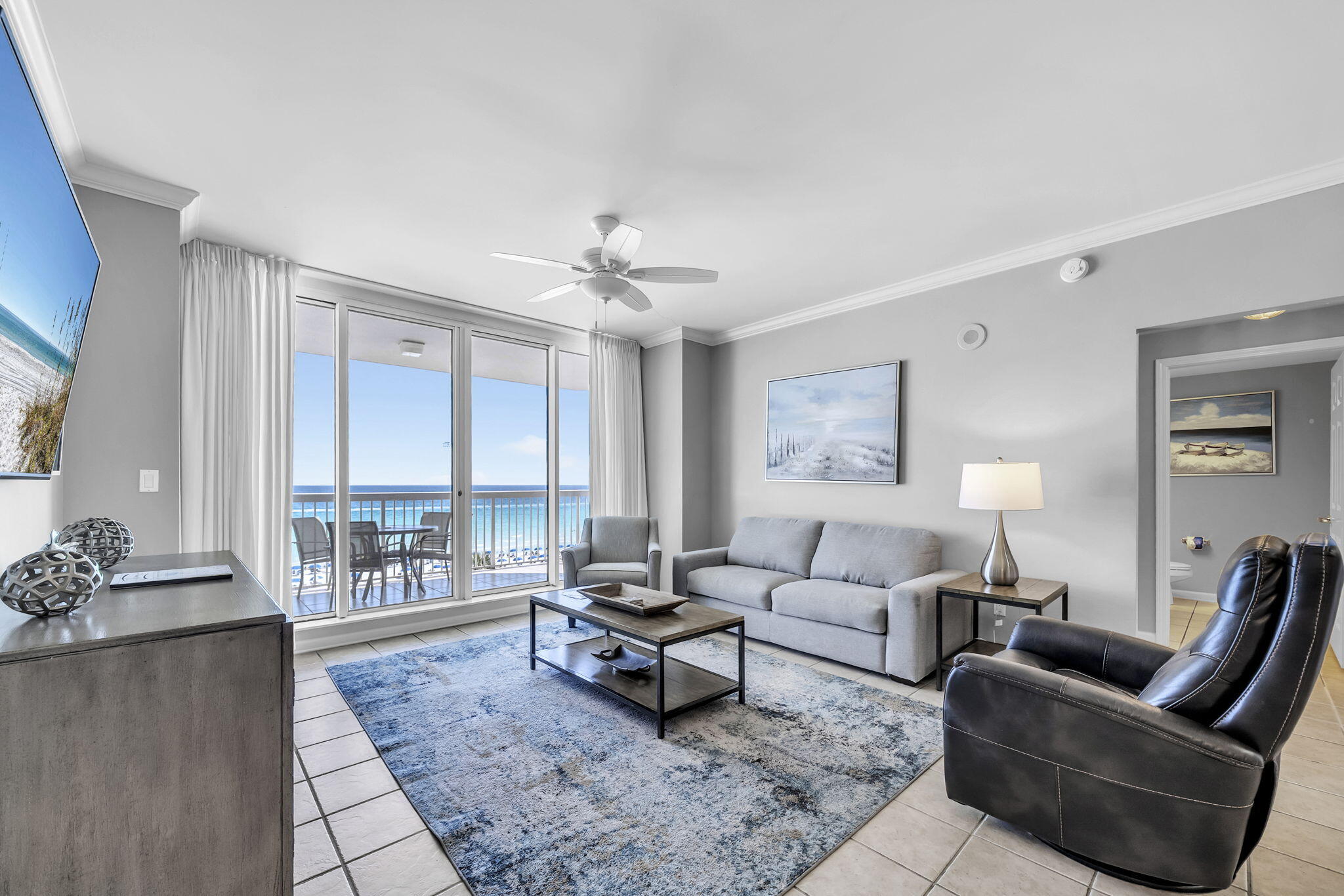 SILVER BEACH TOWERS - Residential