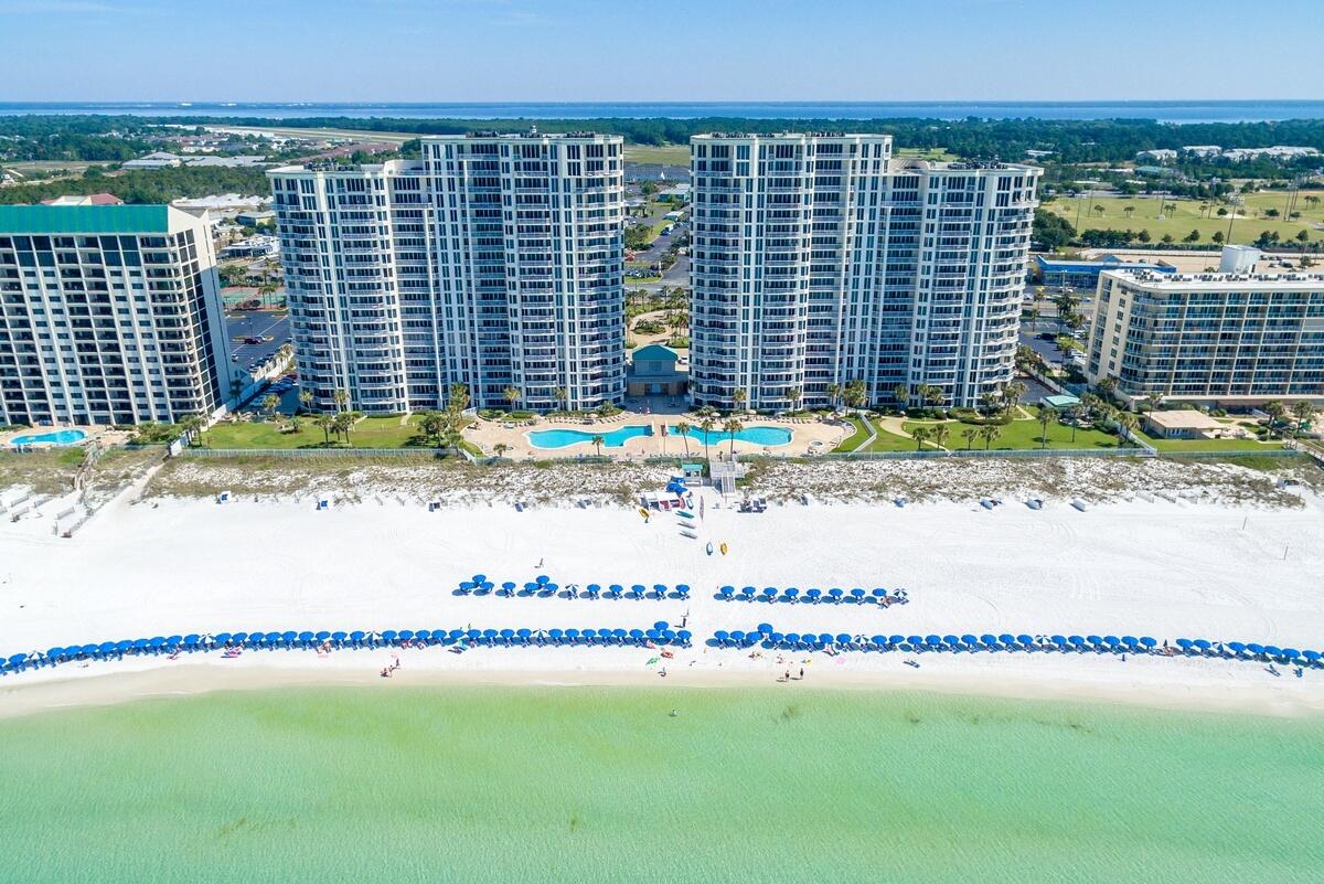 SILVER BEACH TOWERS - Residential