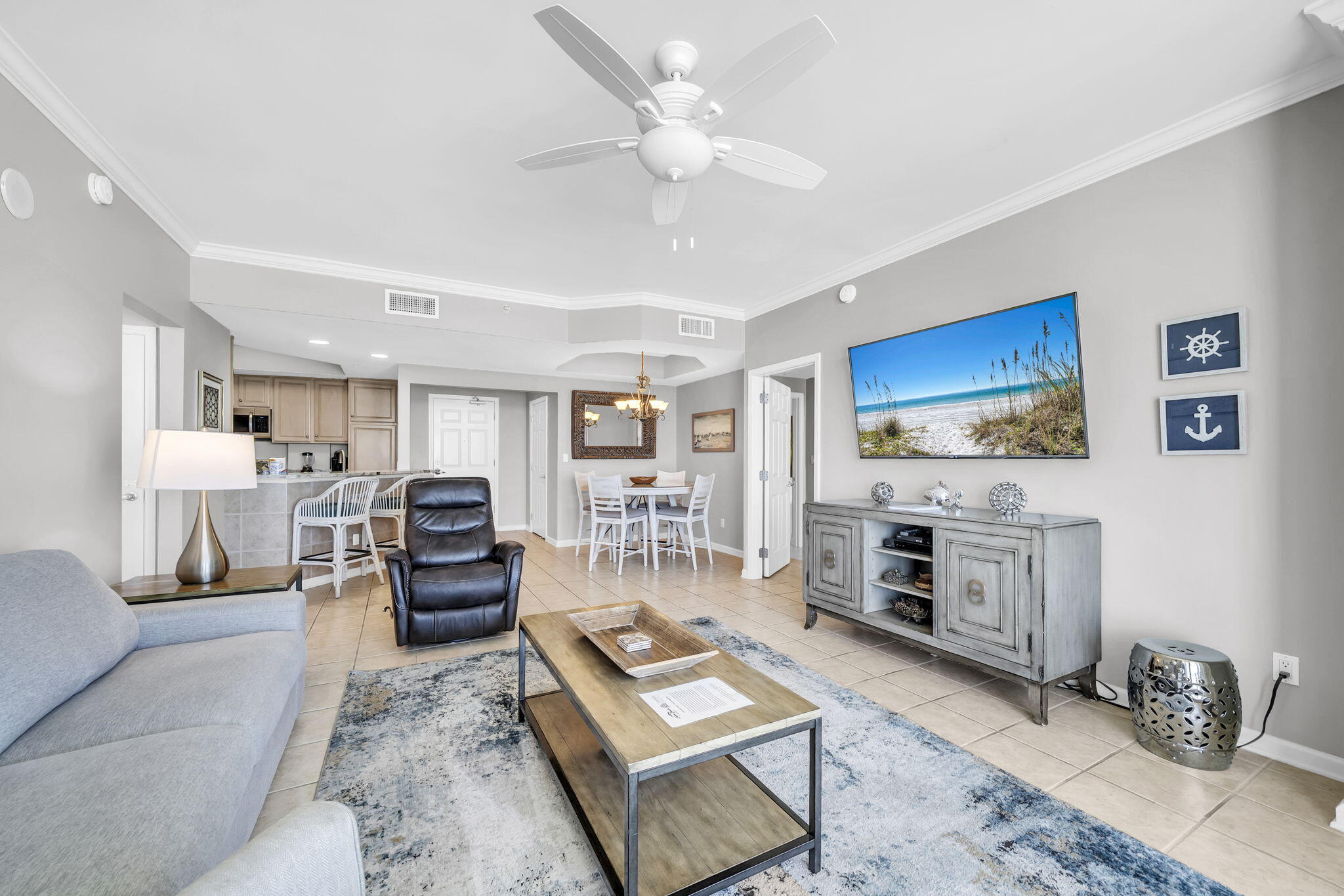 SILVER BEACH TOWERS - Residential