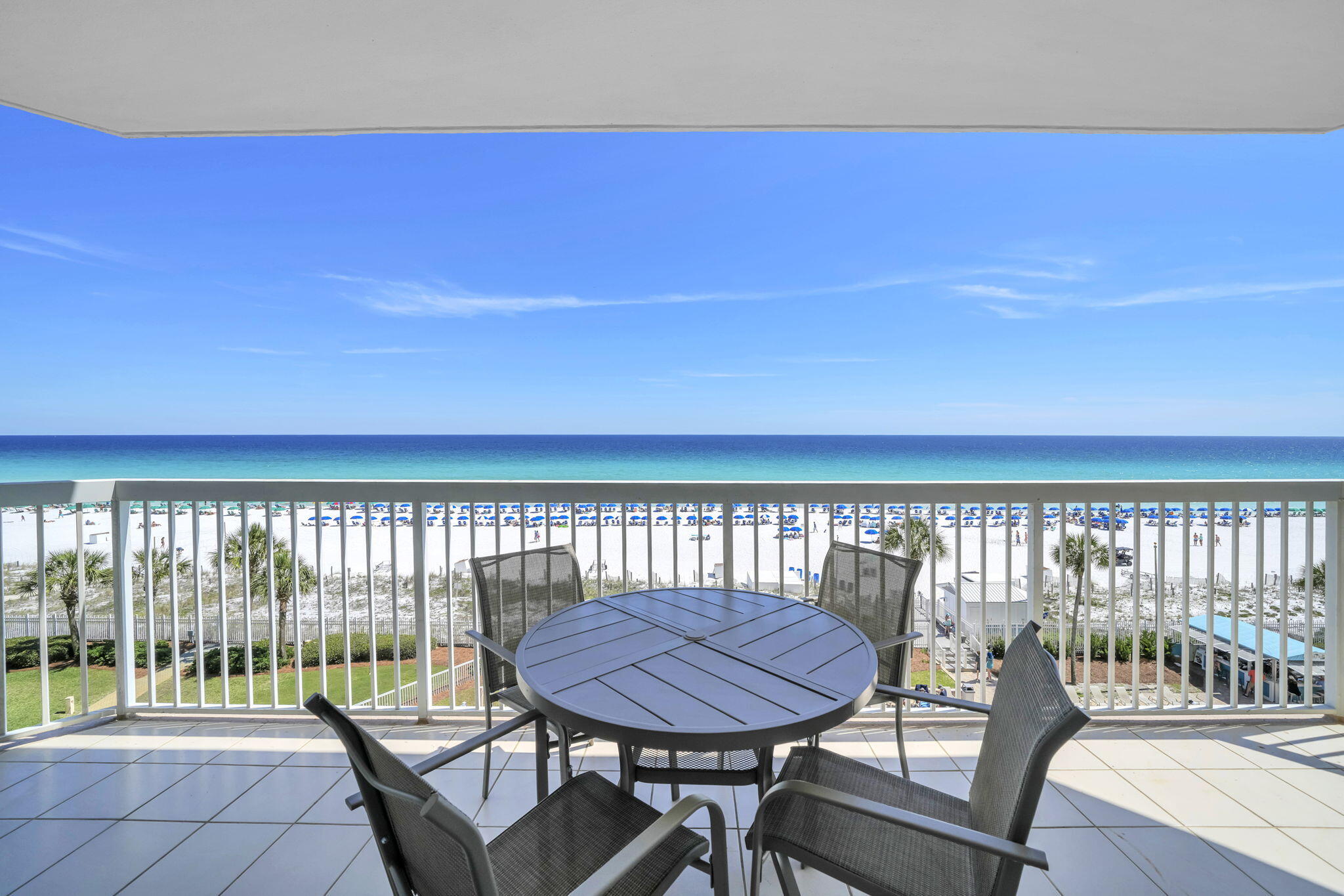 SILVER BEACH TOWERS - Residential