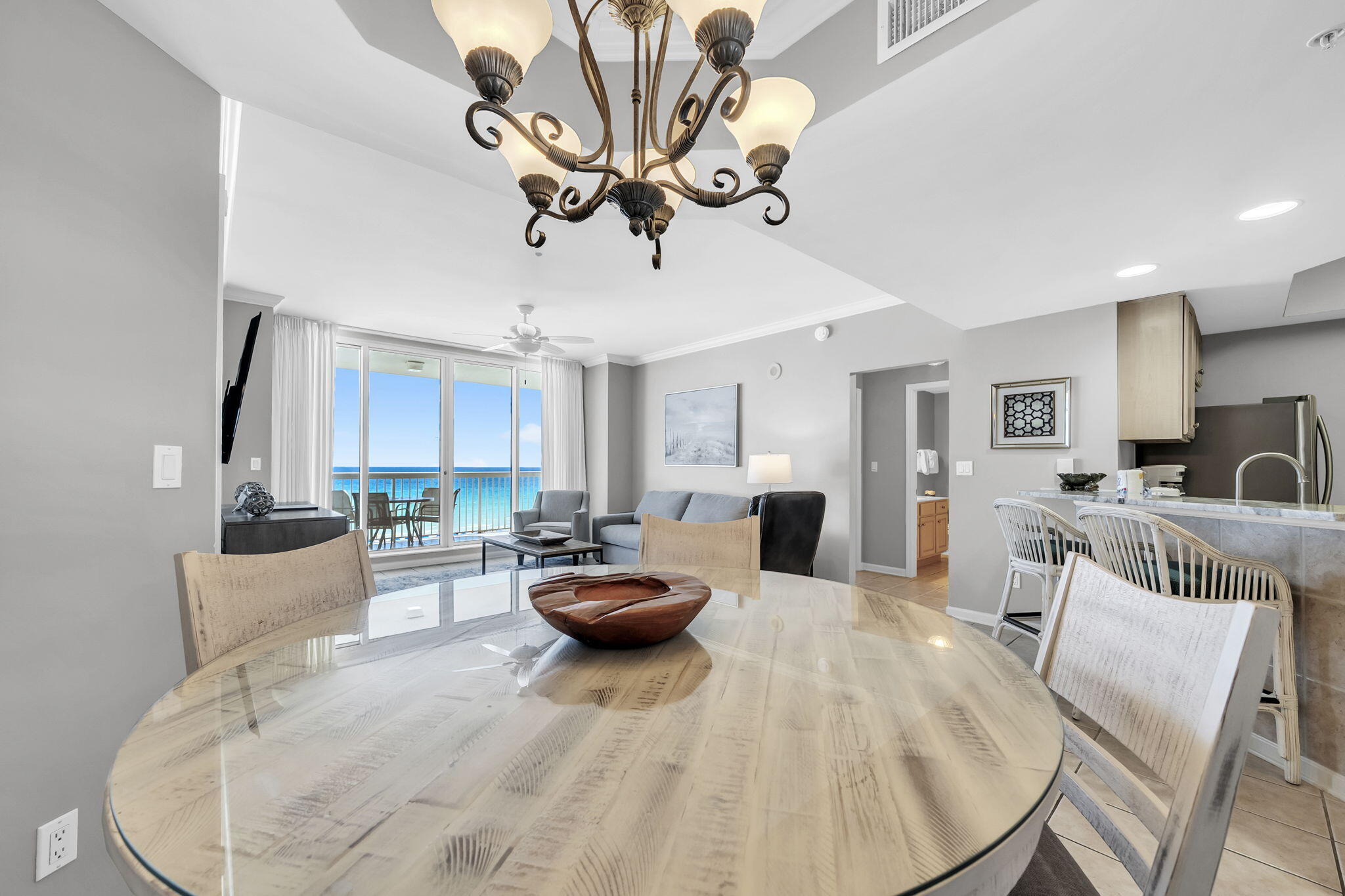 SILVER BEACH TOWERS - Residential