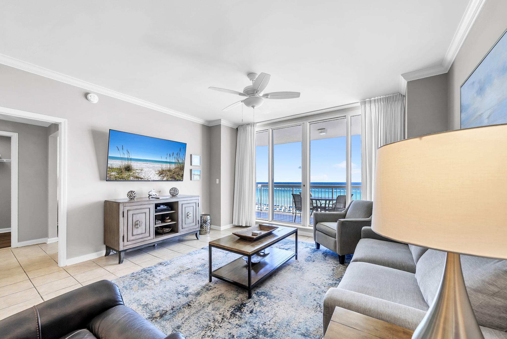 SILVER BEACH TOWERS - Residential