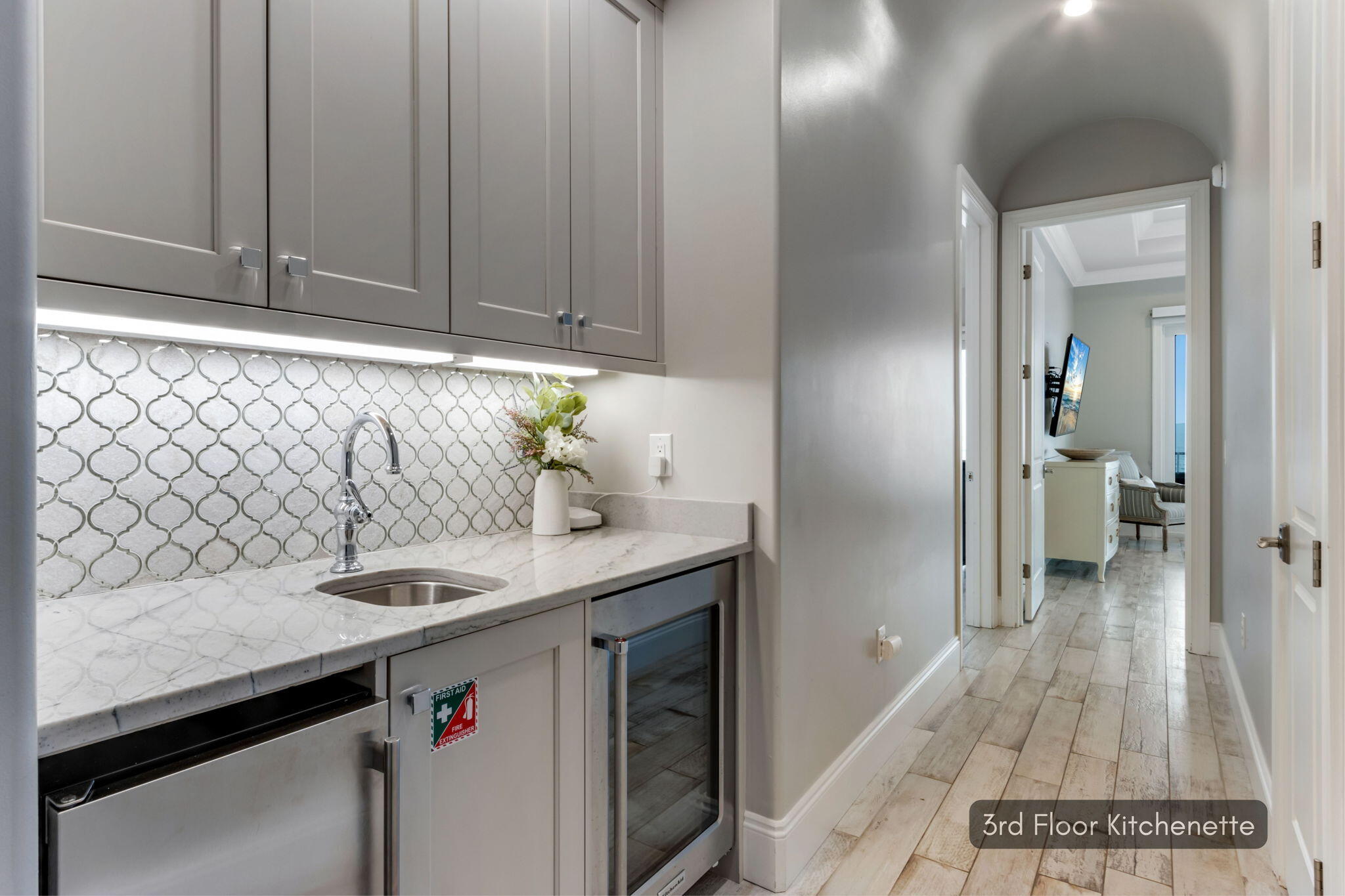 RICHARDS A E UNREC - Residential