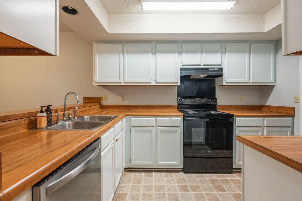 HIDDEN COVE PH 2 - Residential