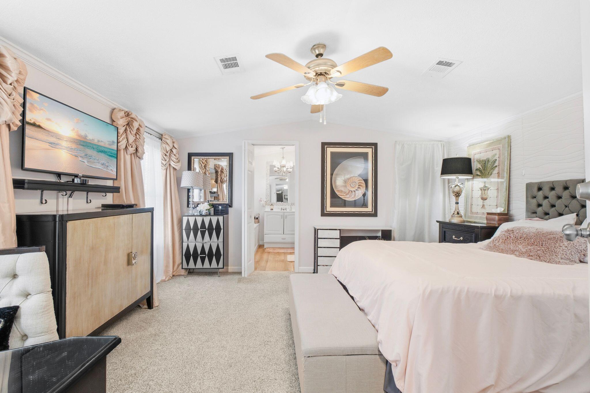 NORTH LAGOON OAKS - Residential