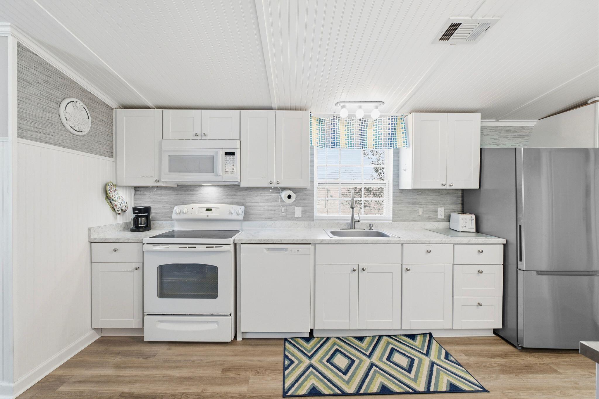 NORTH LAGOON OAKS - Residential