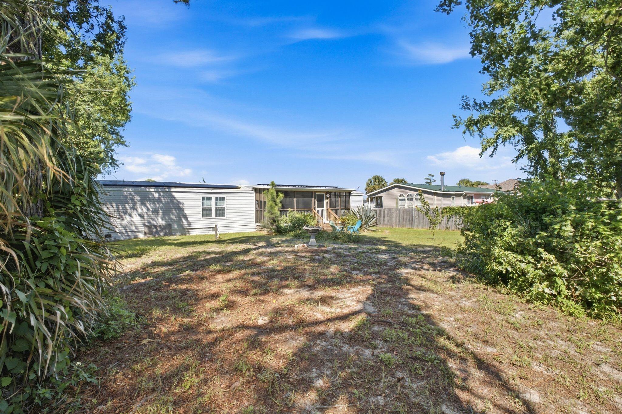 NORTH LAGOON OAKS - Residential