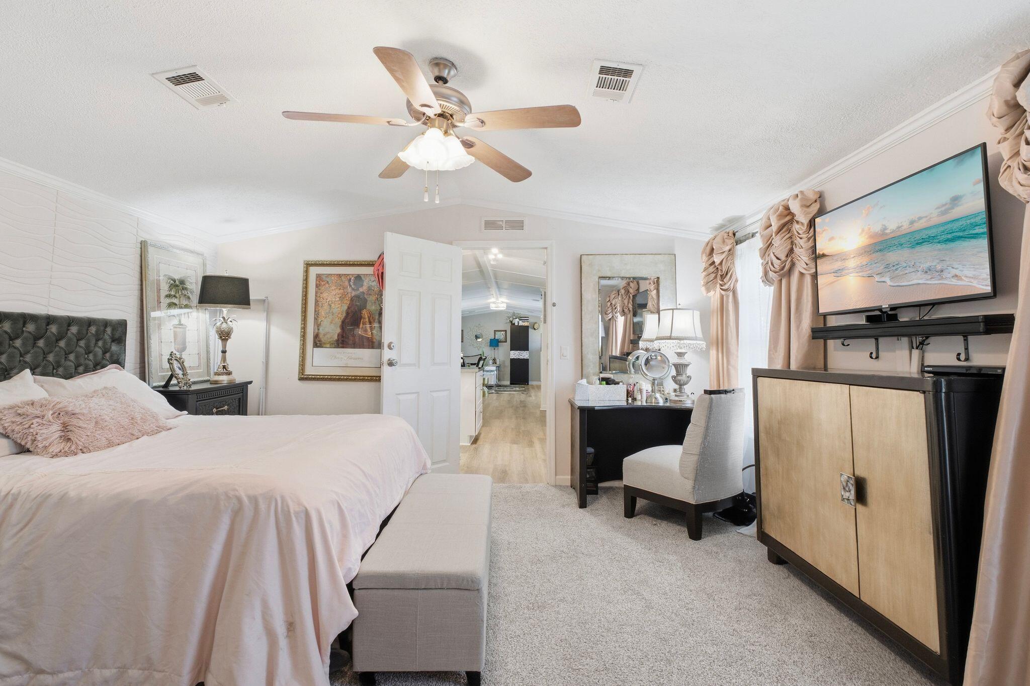 NORTH LAGOON OAKS - Residential