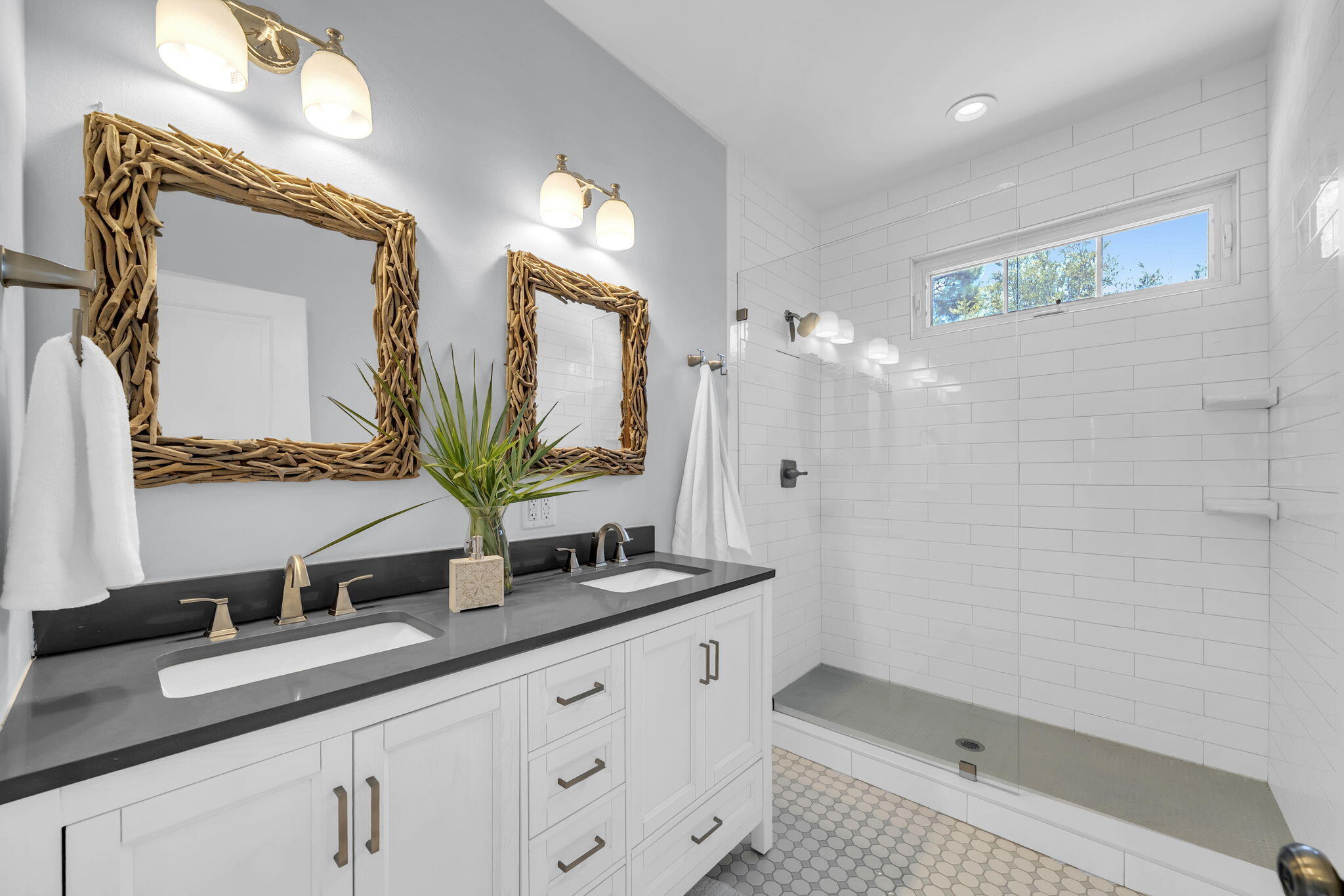 SEAGROVE 5TH ADDN - Residential