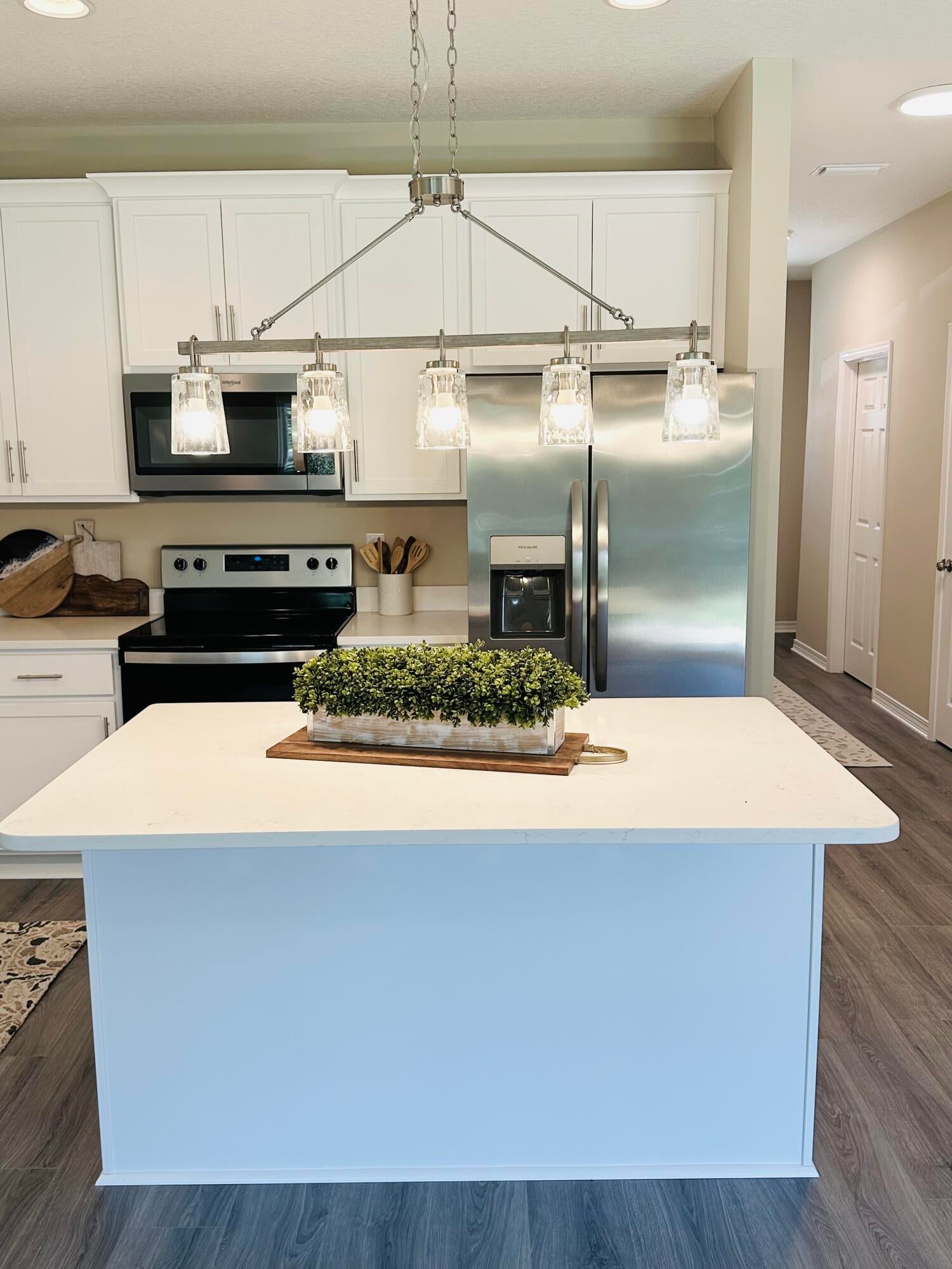 CRESTVIEW-INTR - Residential Lease