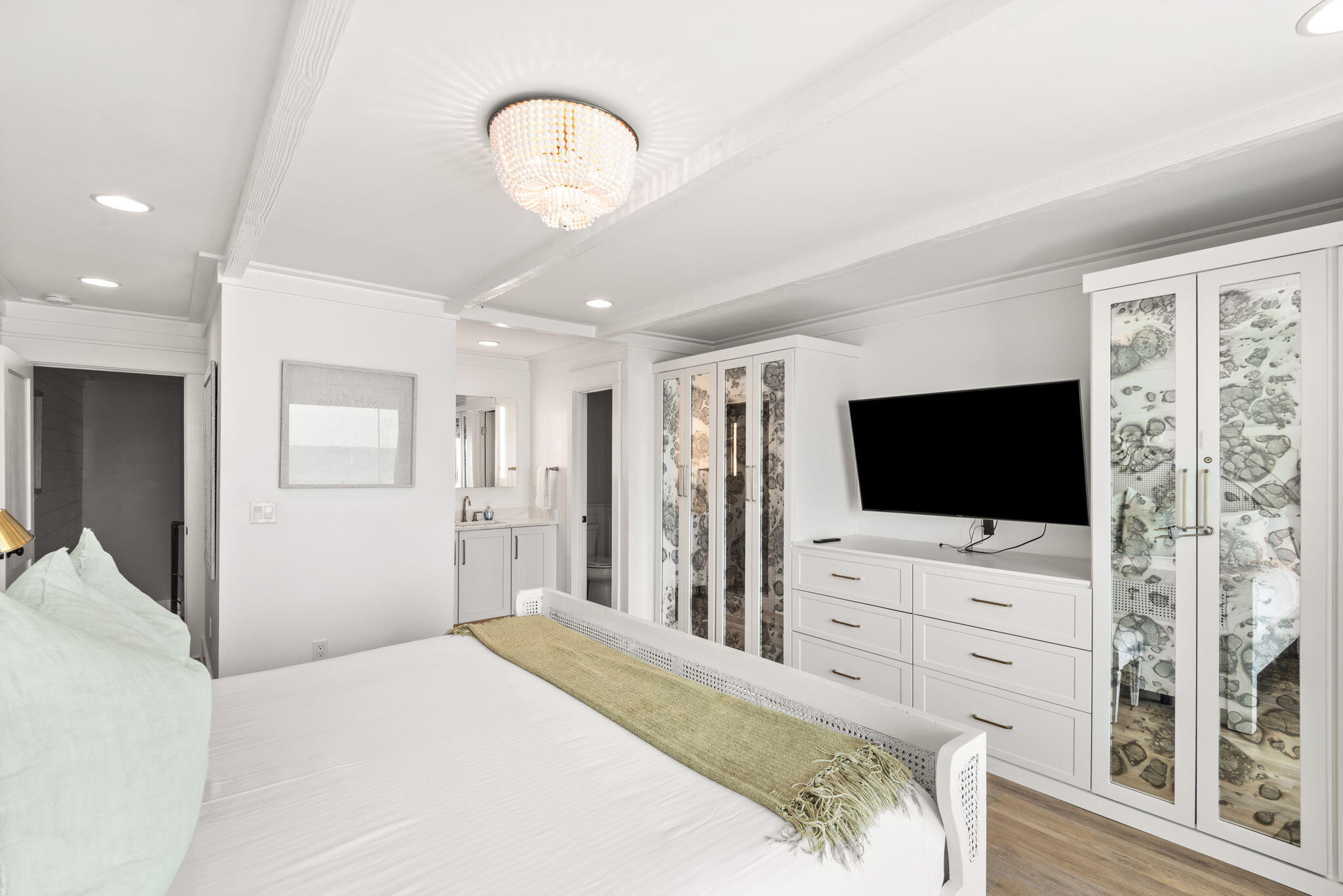 BOOTH BAY T/H - Residential
