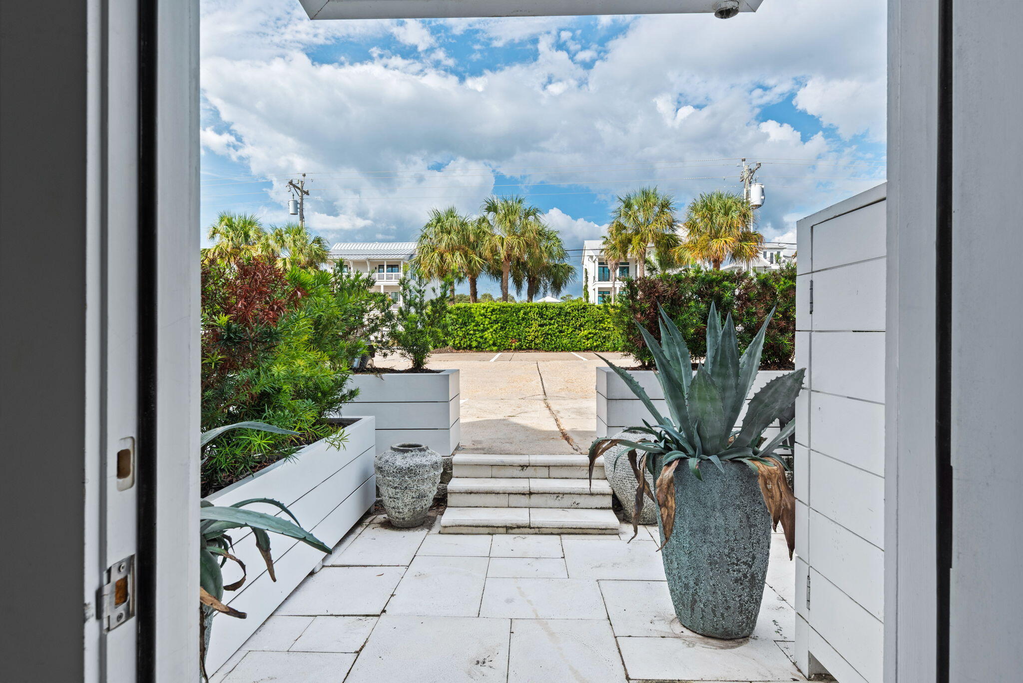 BOOTH BAY T/H - Residential