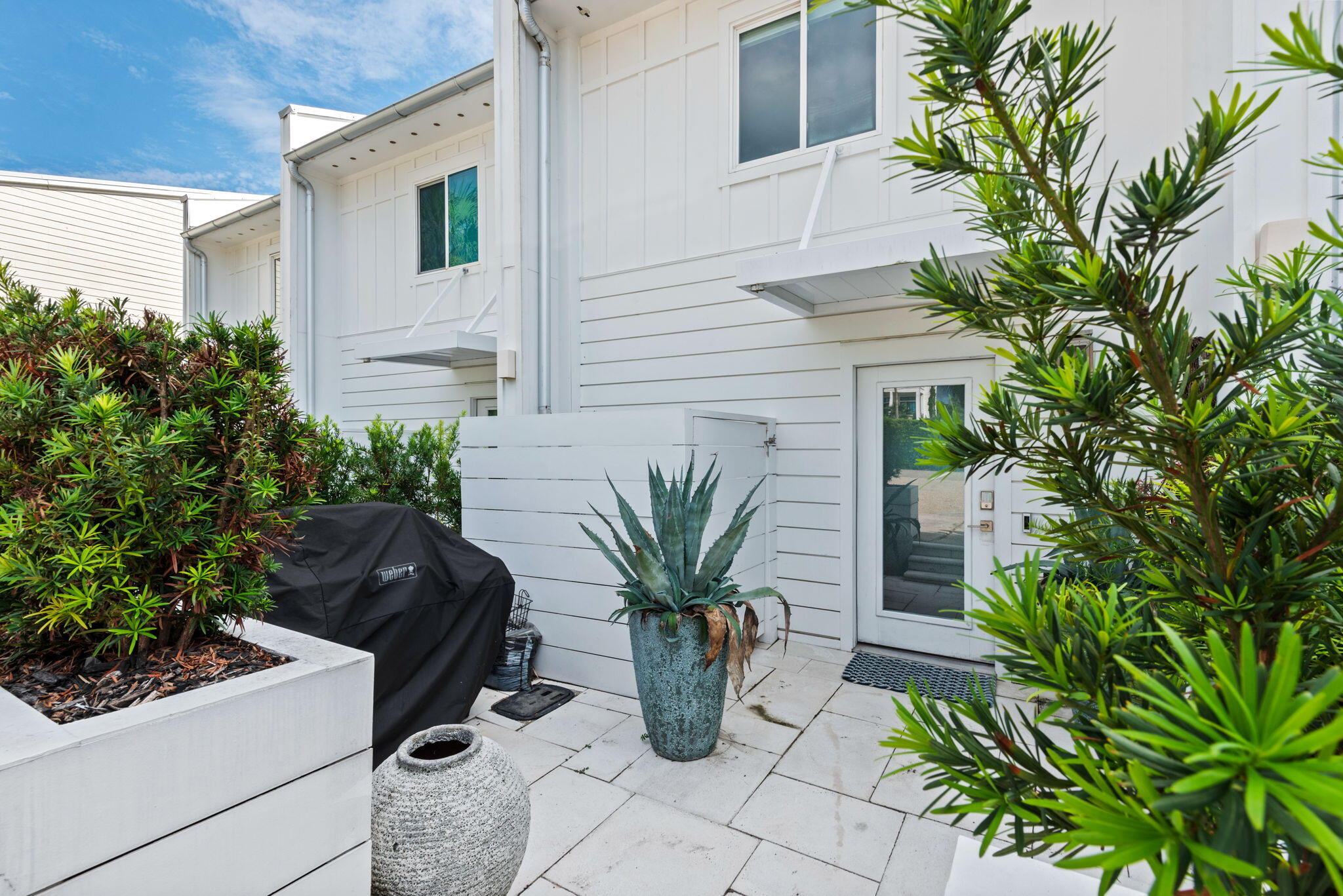 BOOTH BAY T/H - Residential