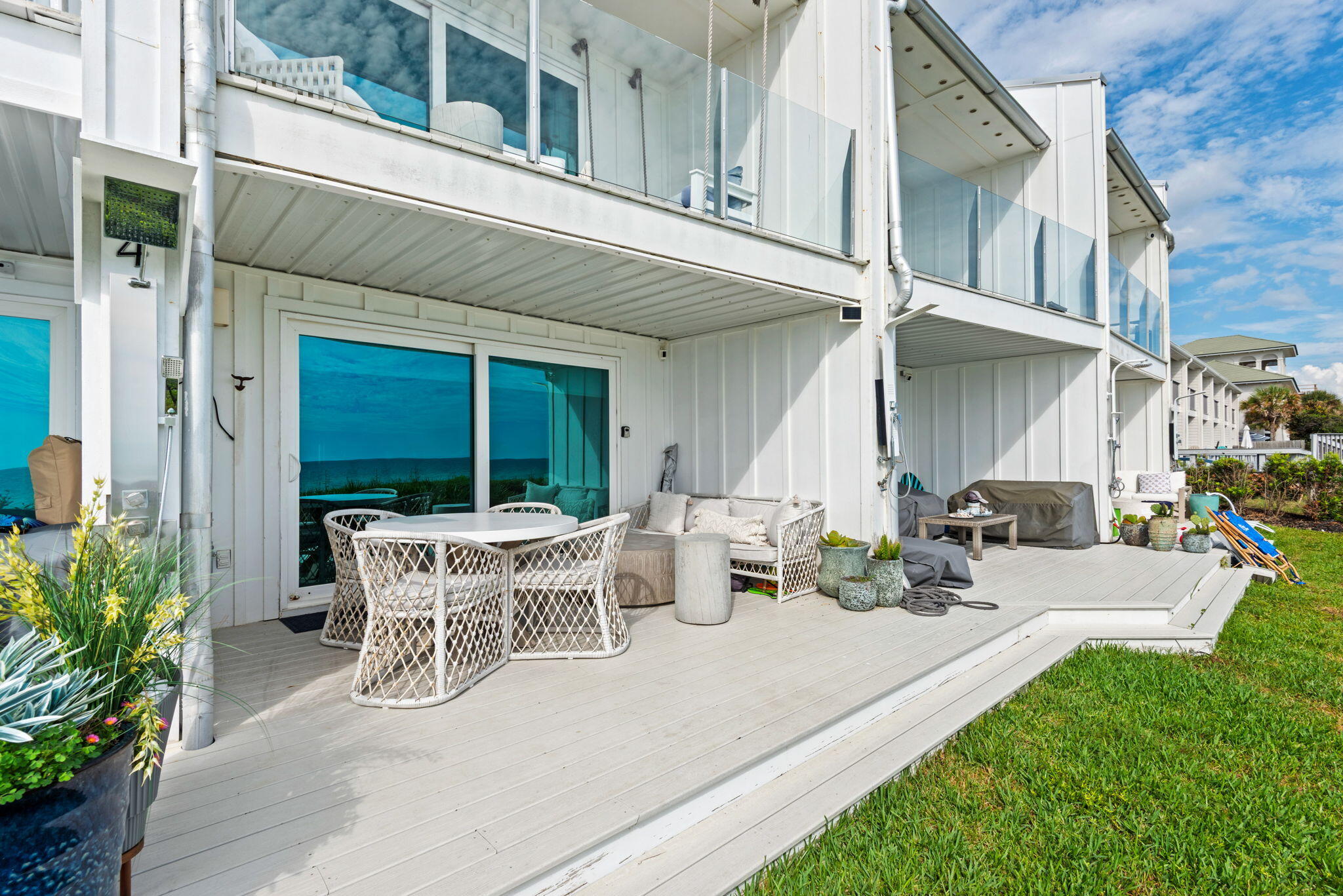 BOOTH BAY T/H - Residential