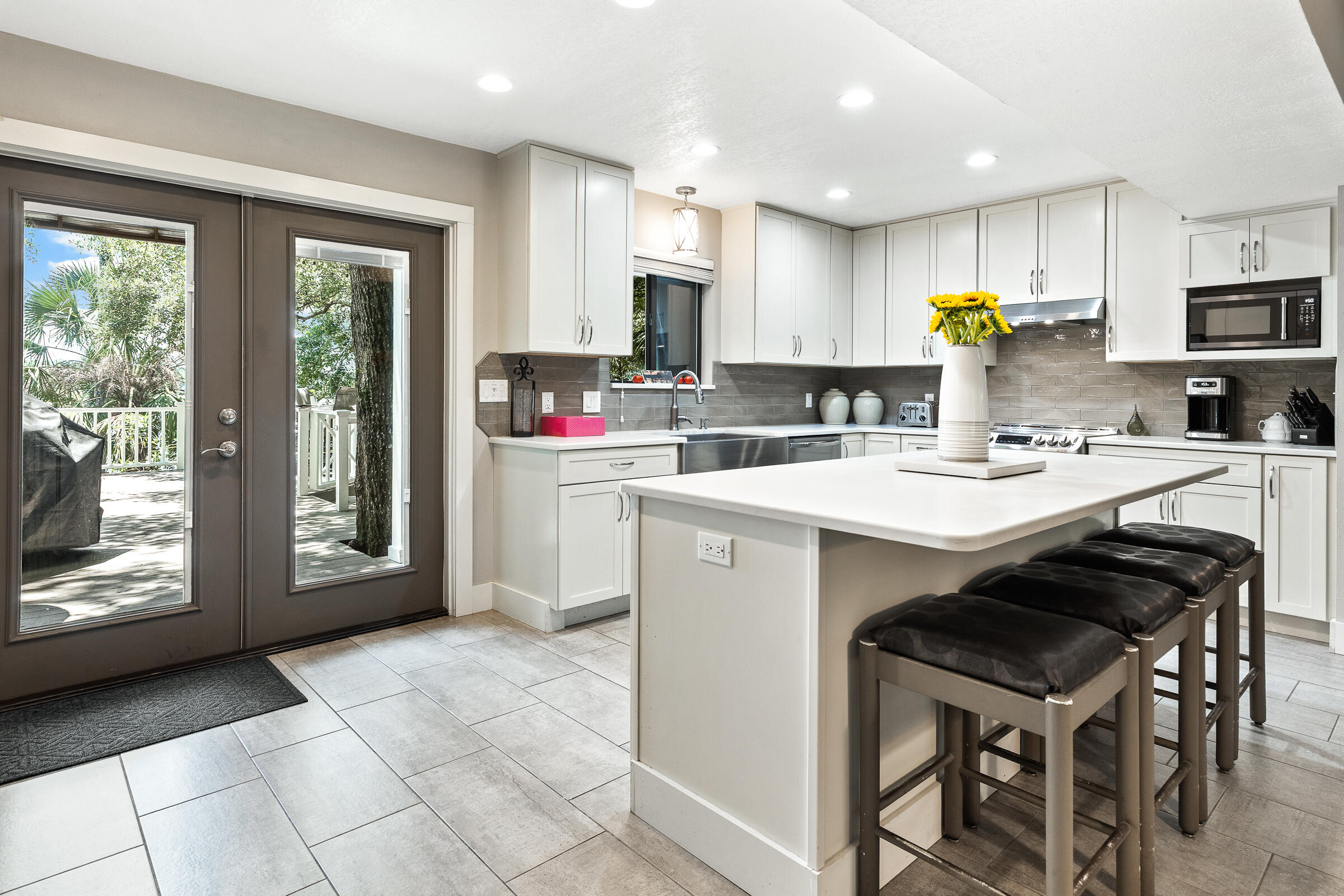 Poquito Bayou - Residential