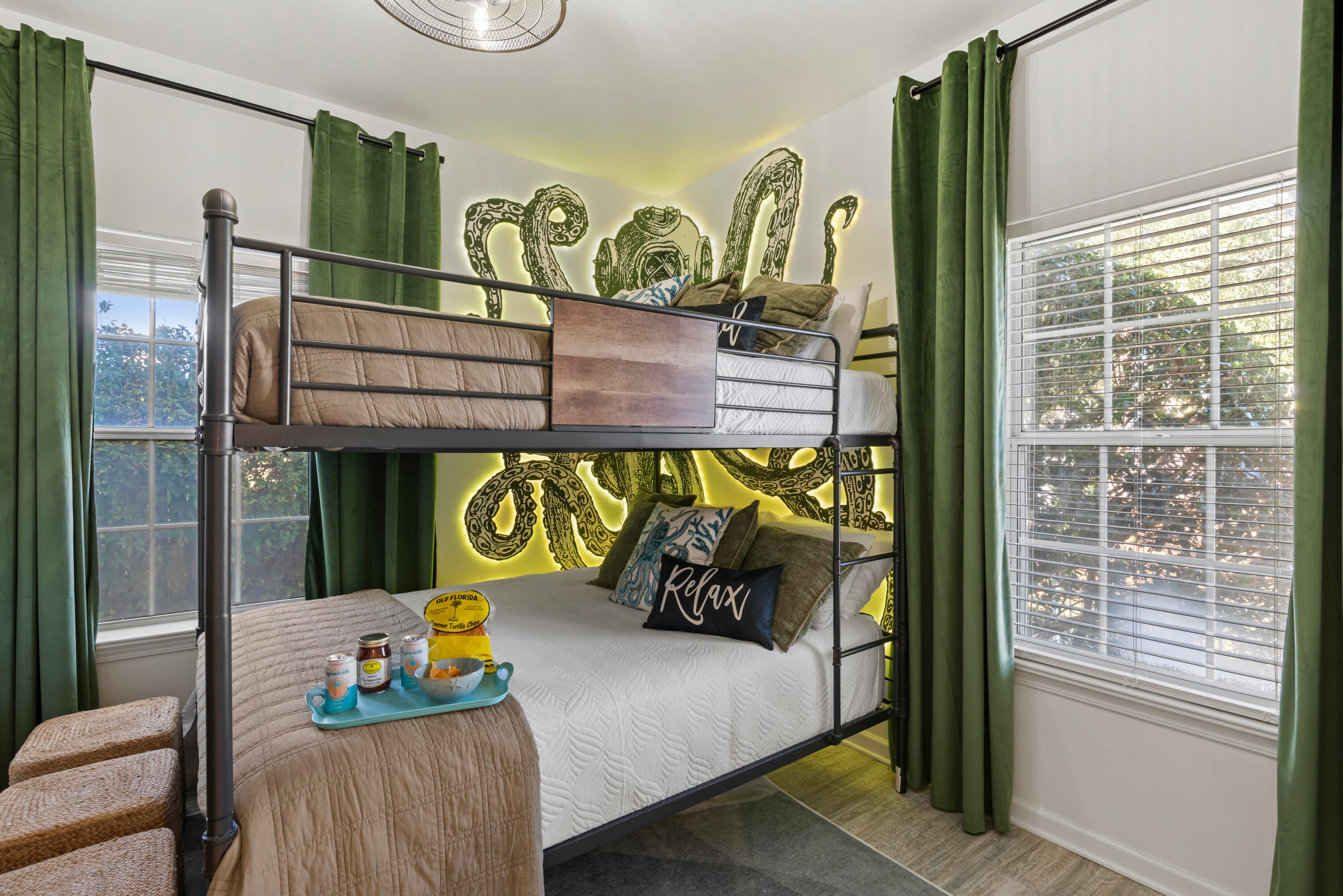 SPYGLASS T/H - Residential