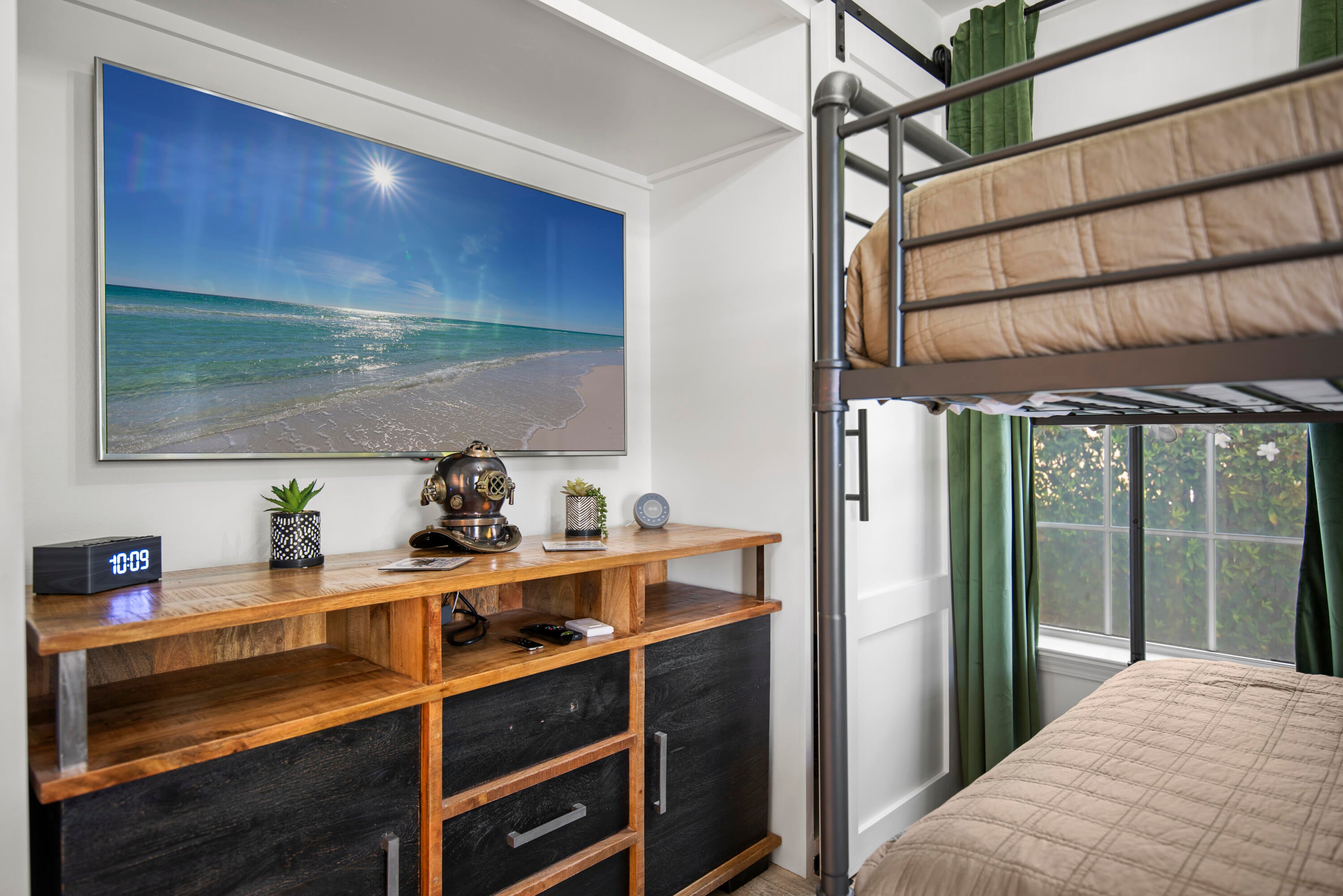 SPYGLASS T/H - Residential