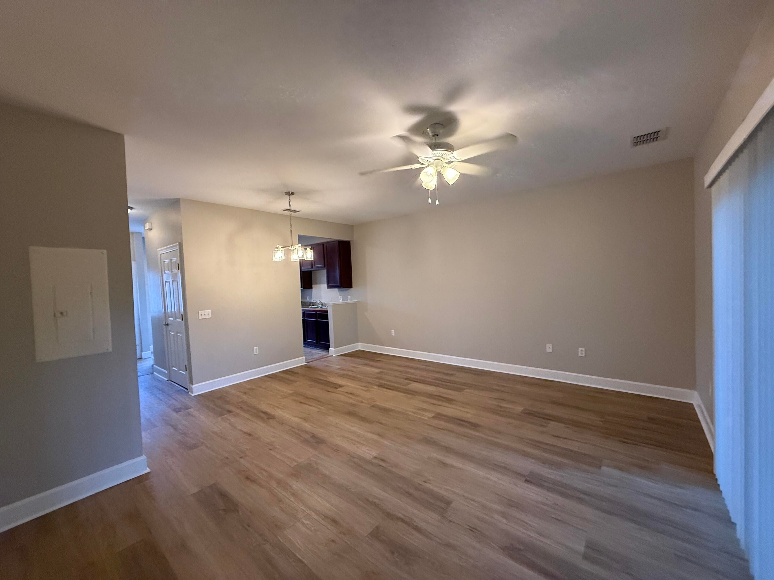 PALMS OF FREEPORT - Residential Lease