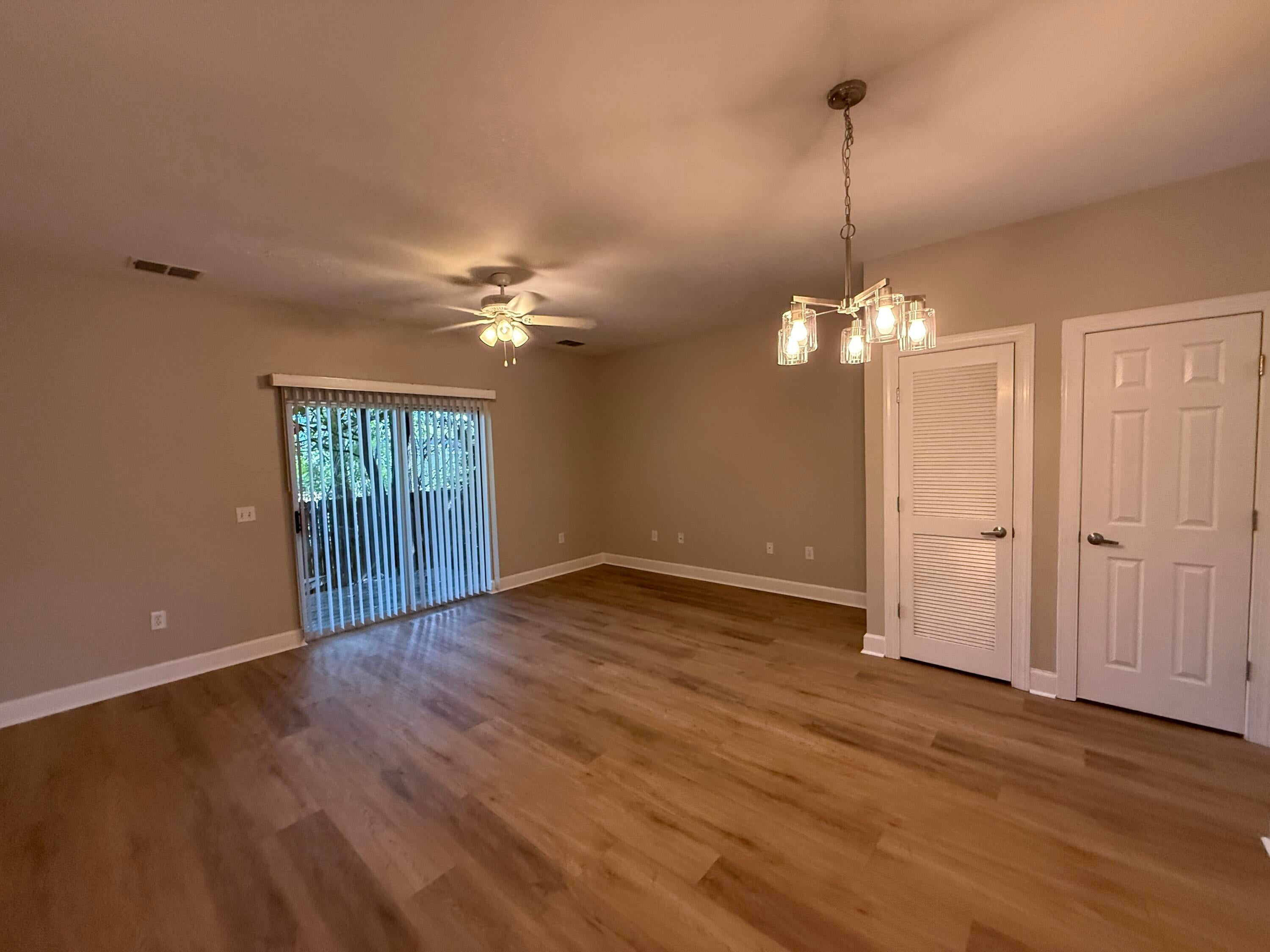 PALMS OF FREEPORT - Residential Lease